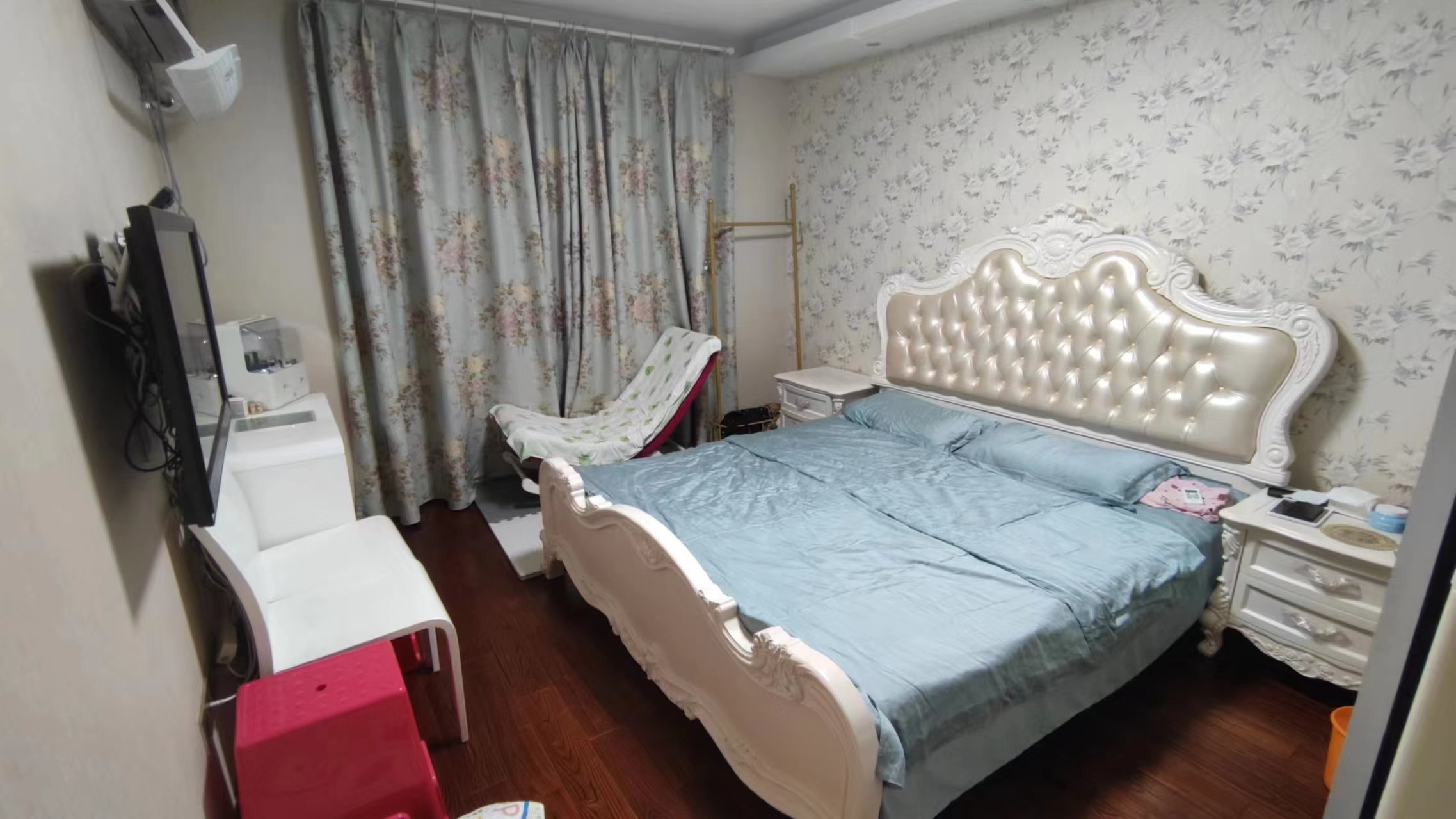 外滩小区 3室2厅1卫 128m&sup2;
