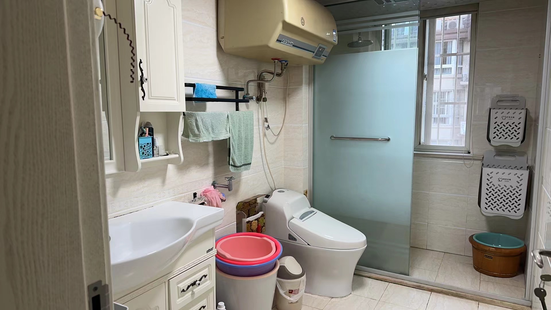 外滩小区 3室2厅1卫 128m&sup2;