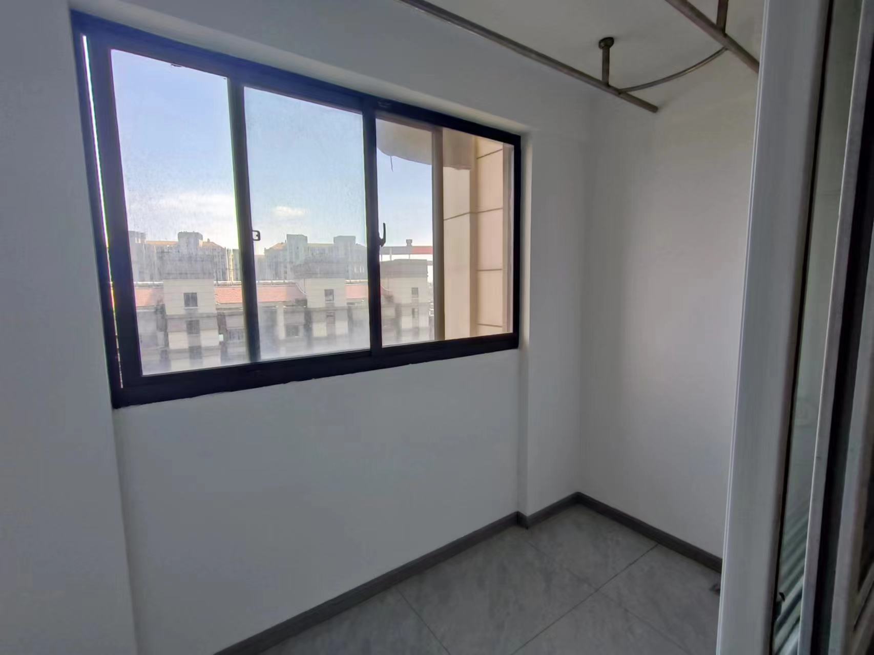 江景苑小区 3室1厅1卫 132m&sup2;