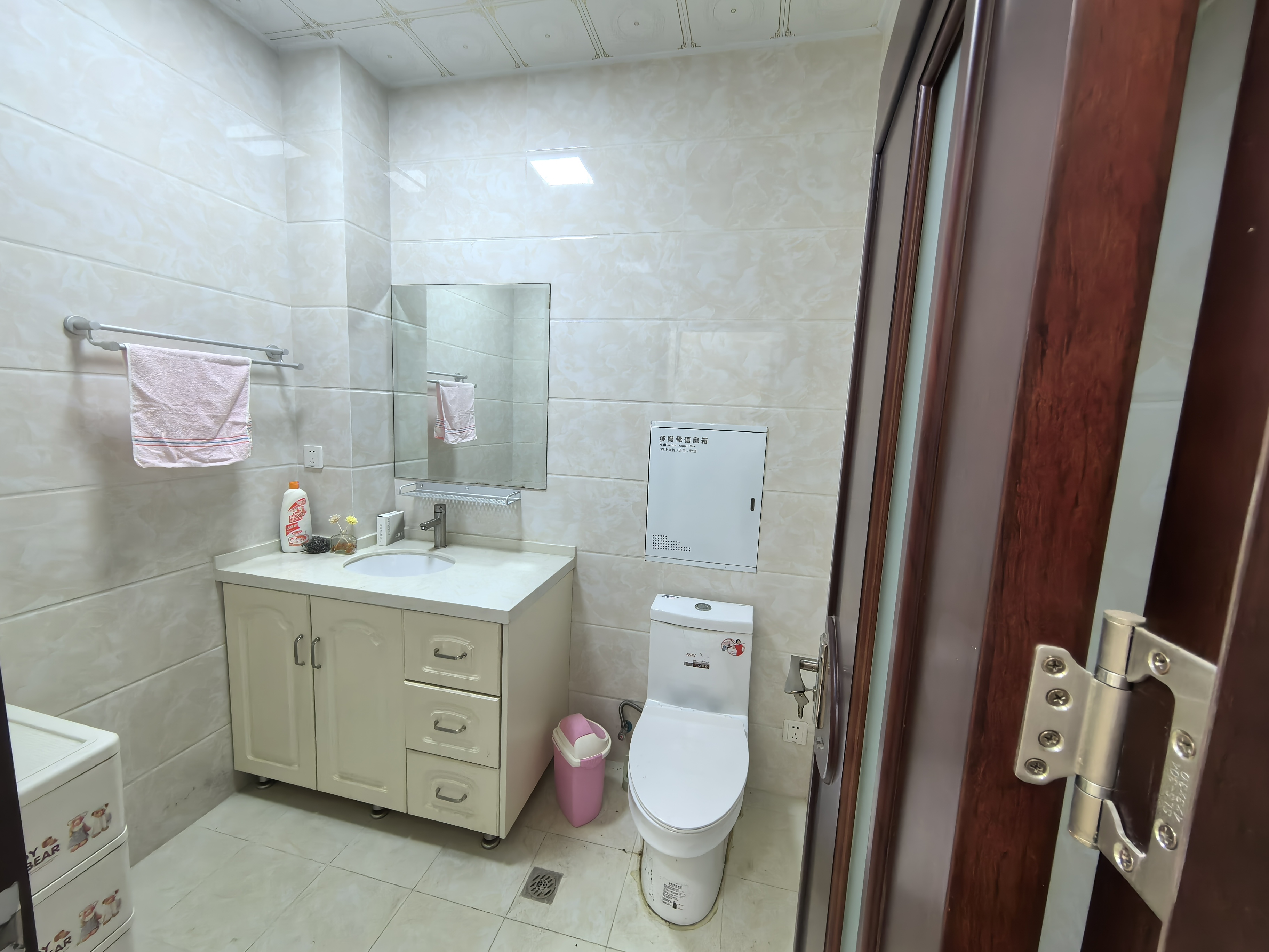 顺发御园 5室2厅4卫 249m&sup2;