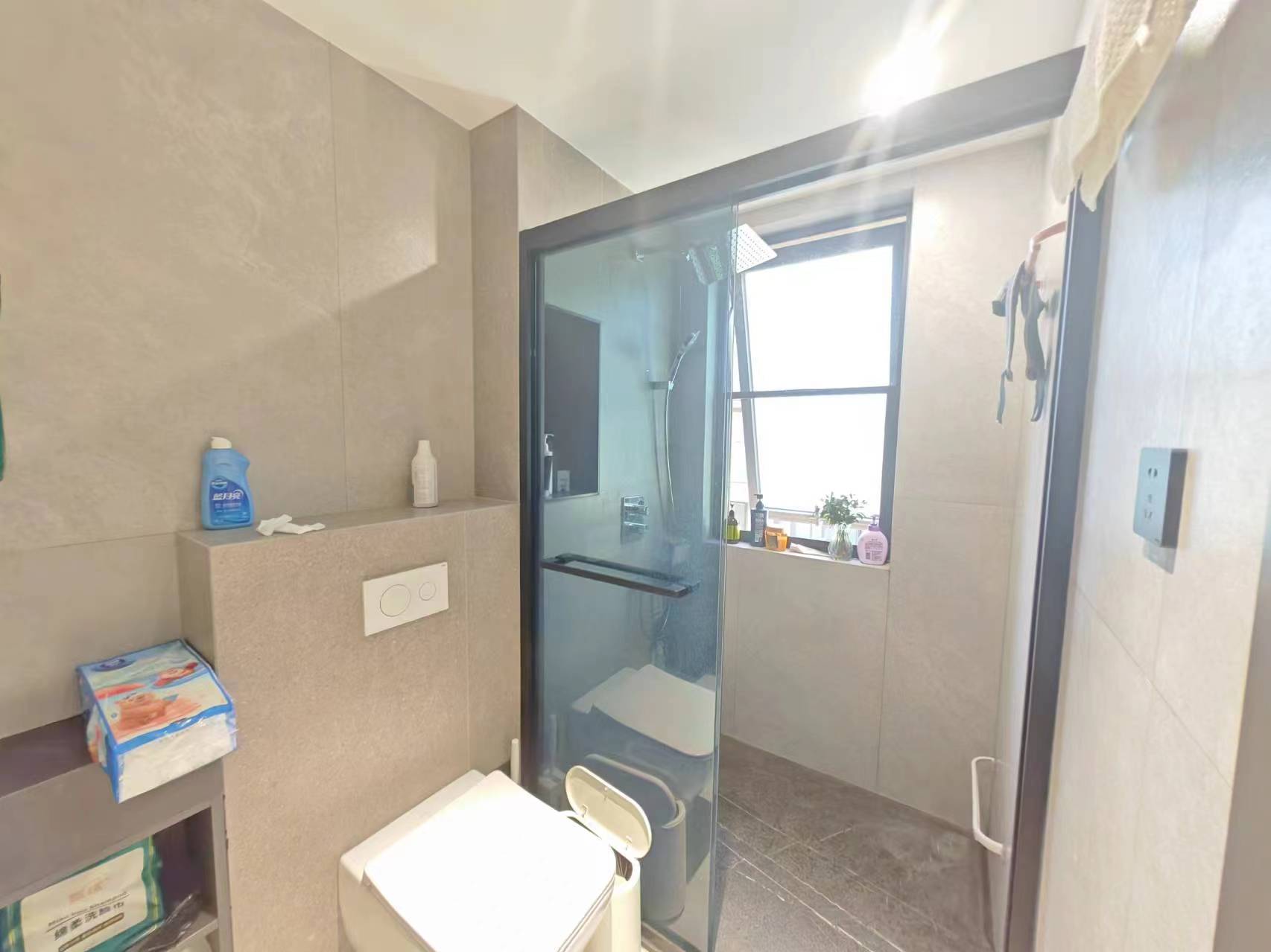 云樾东方 4室3厅4卫 175m²
