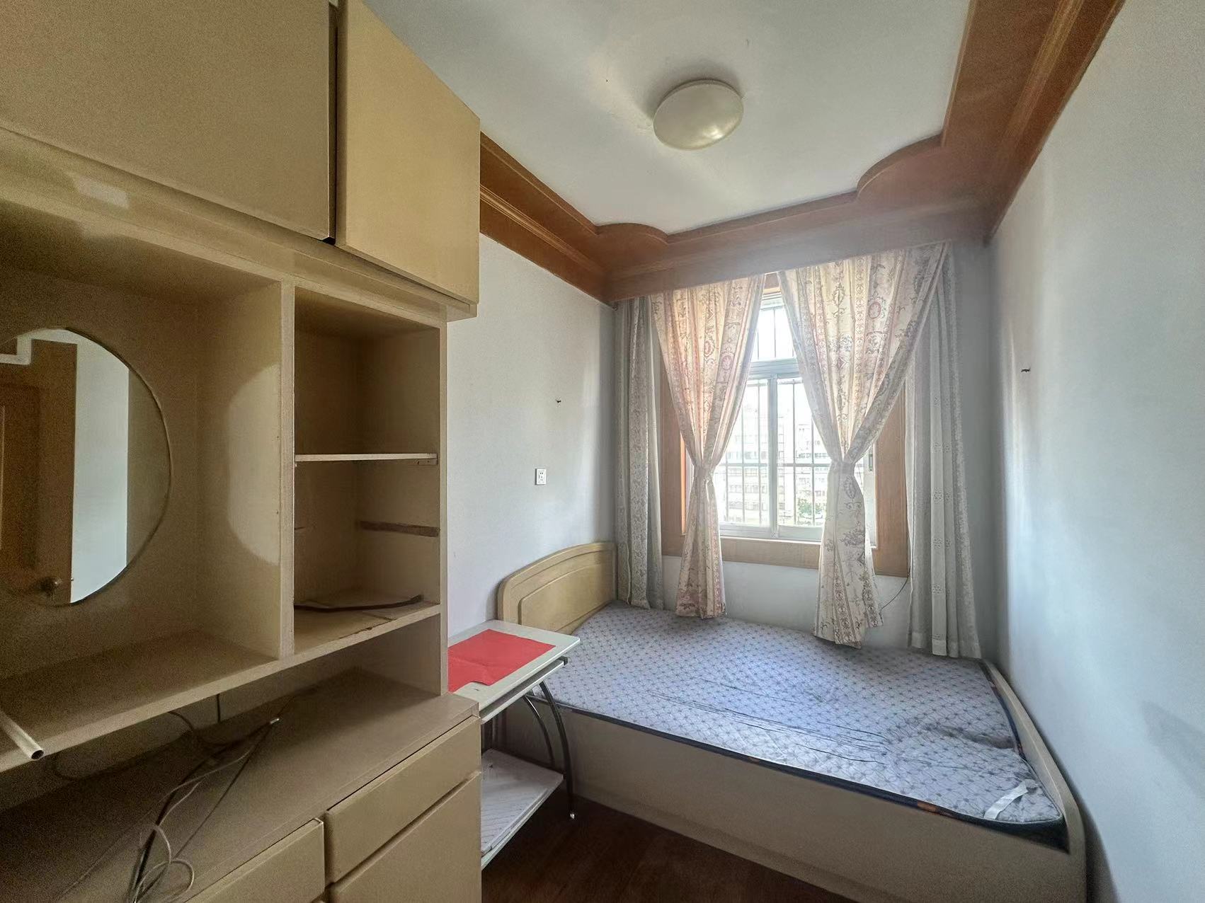 金和小区 4室2厅1卫 103.03m&sup2;