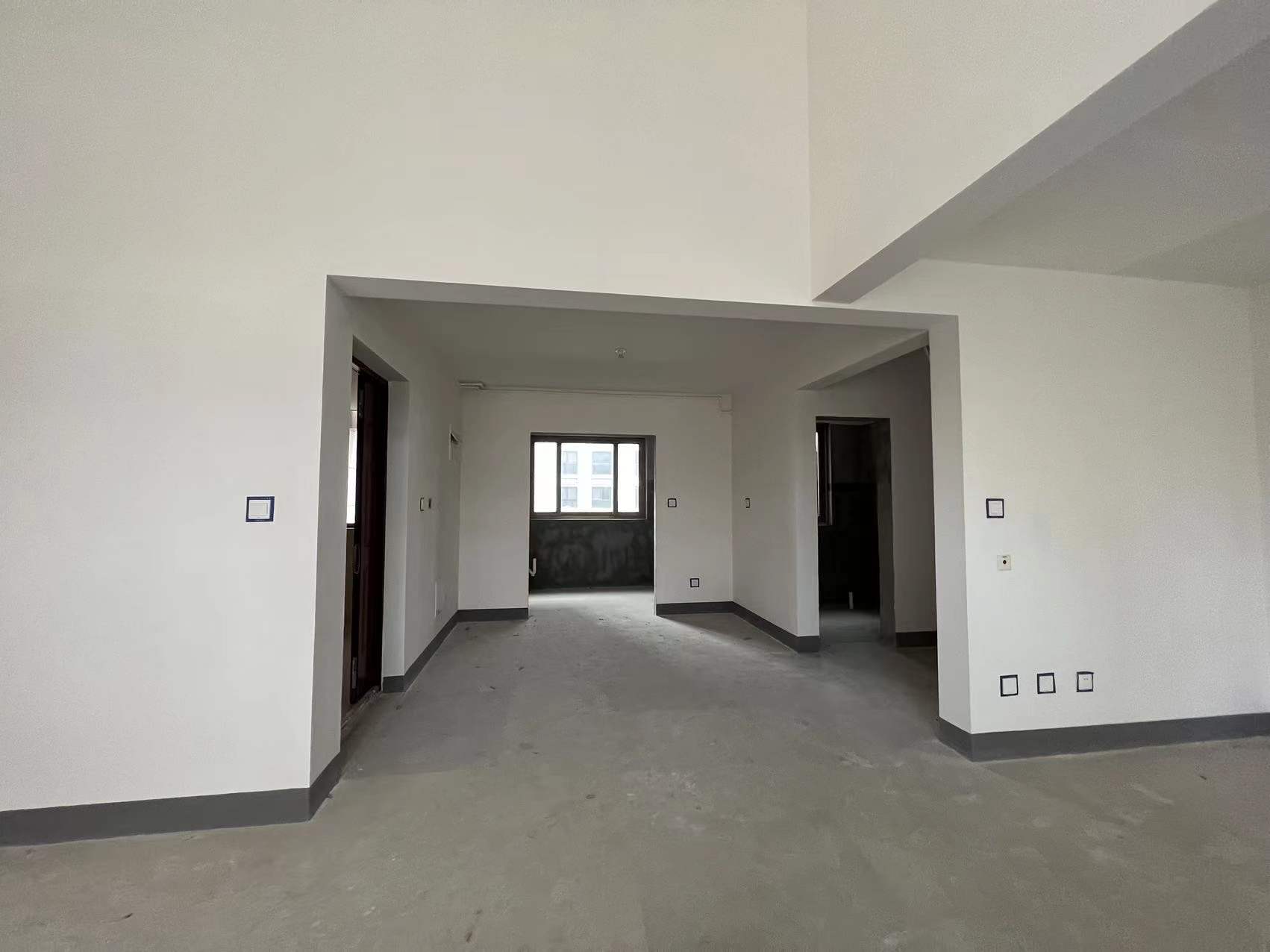 九玺台 4室2厅2卫 183.5m²
