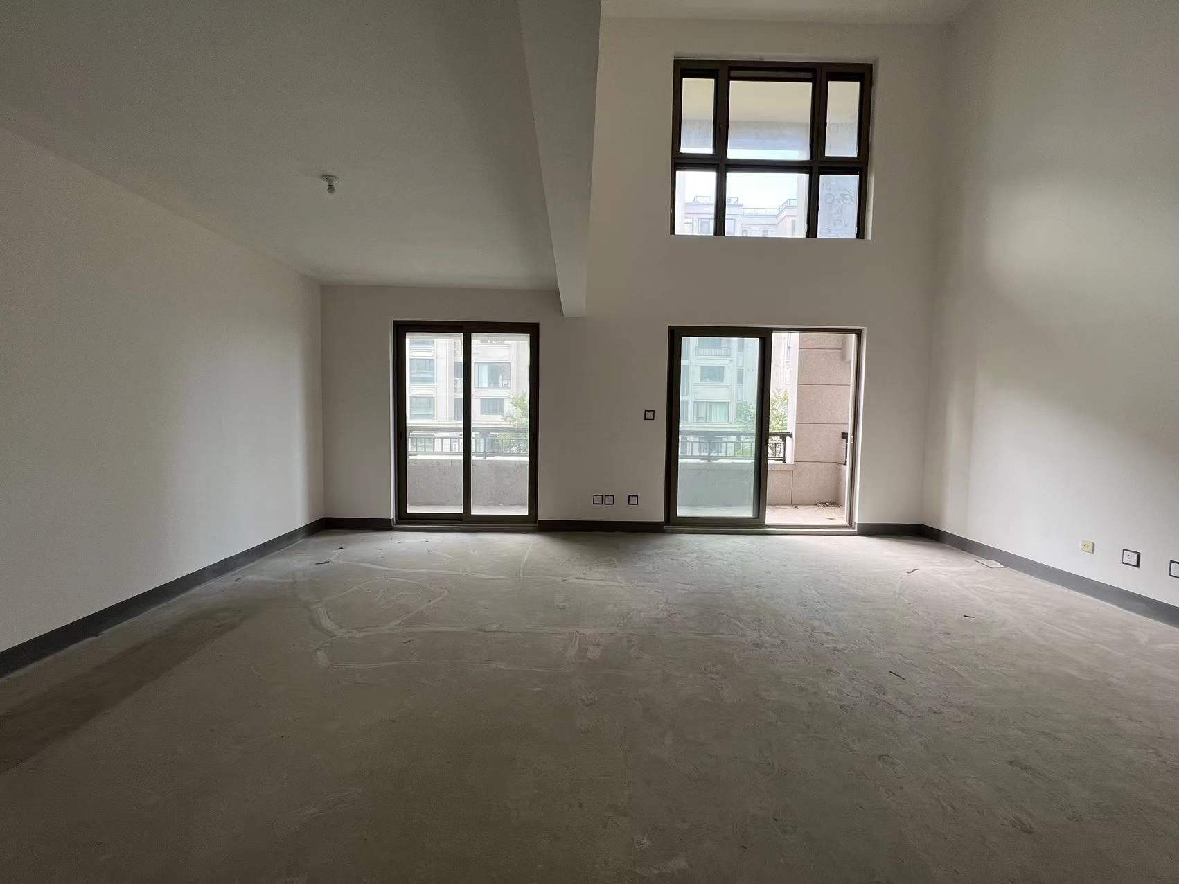 九玺台 4室2厅2卫 183.5m&sup2;