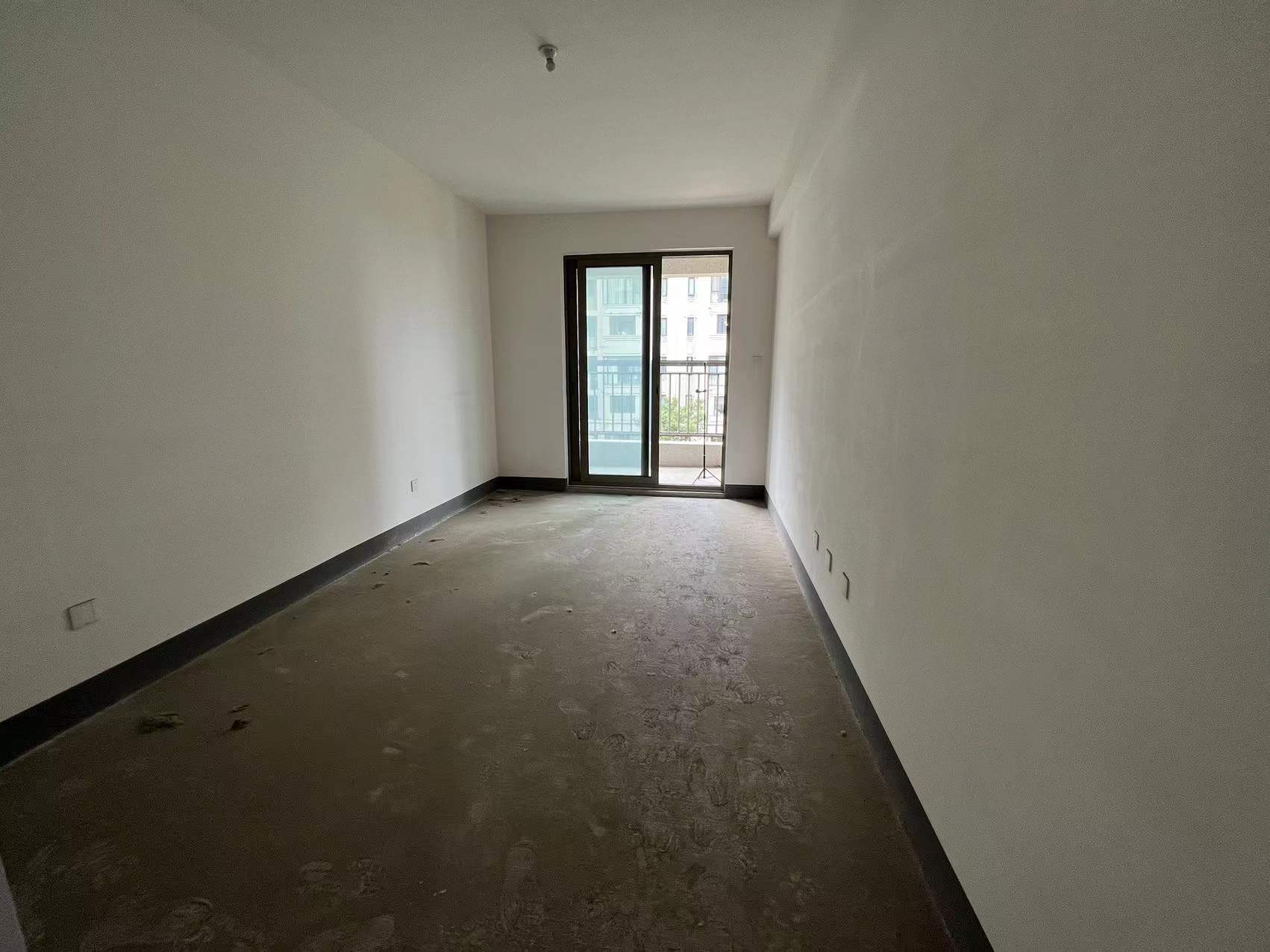 九玺台 4室2厅2卫 183.5m&sup2;