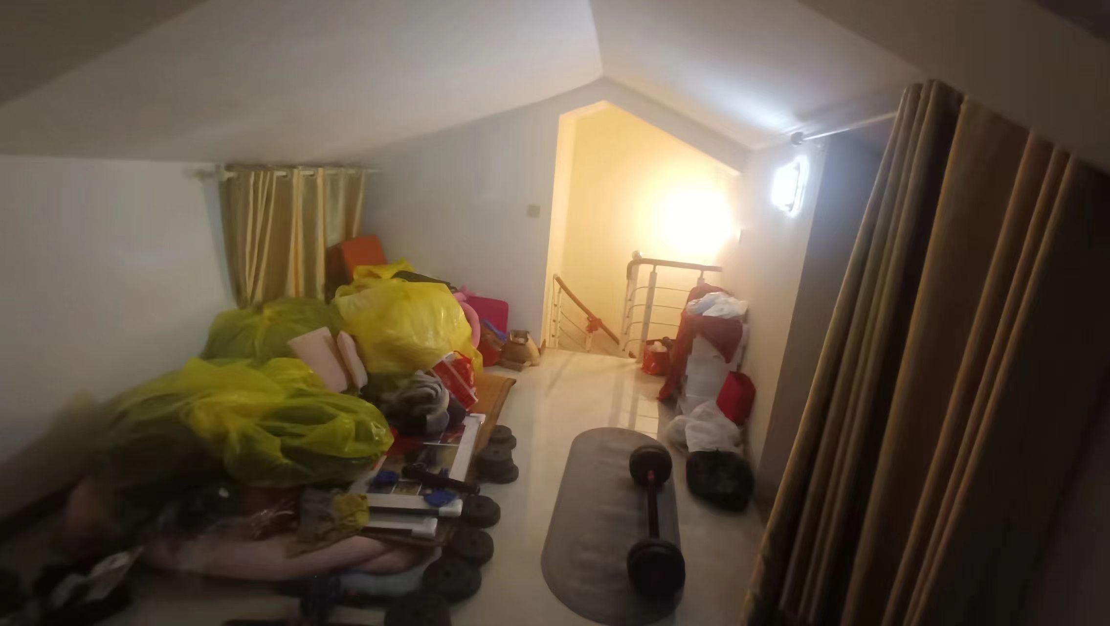 外滩小区 2室1厅1卫 81.7m&sup2;