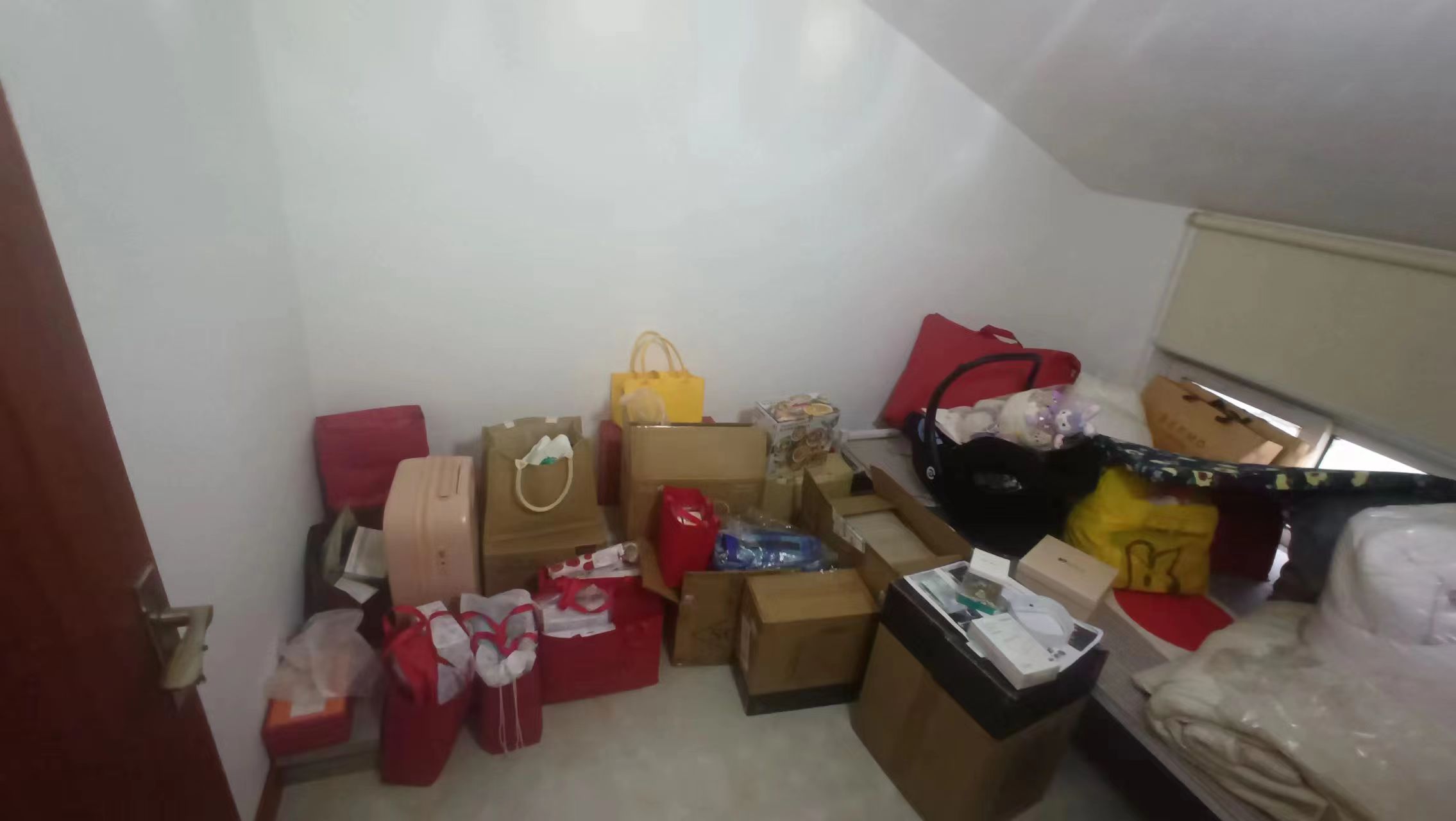 外滩小区 2室1厅1卫 81.7m&sup2;