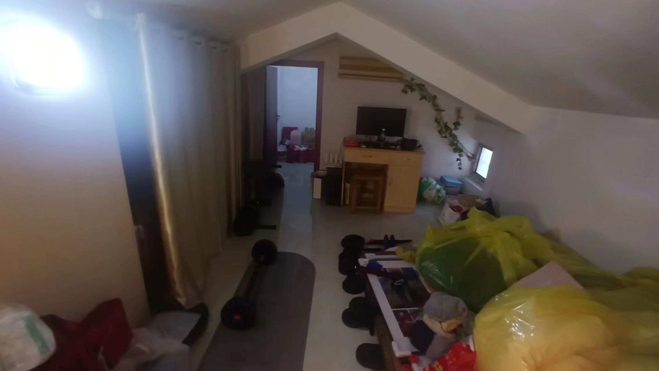 外滩小区 2室1厅1卫 81.7m&sup2;