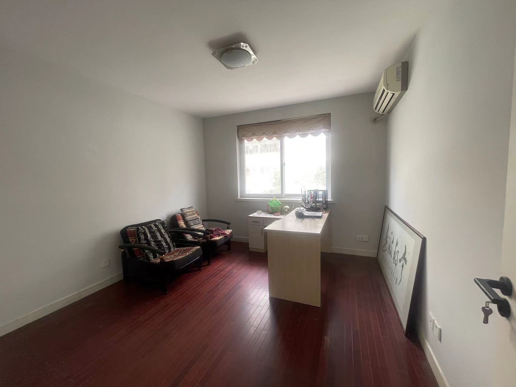 瑞丰花园南区 3室2厅1卫 135m&sup2;