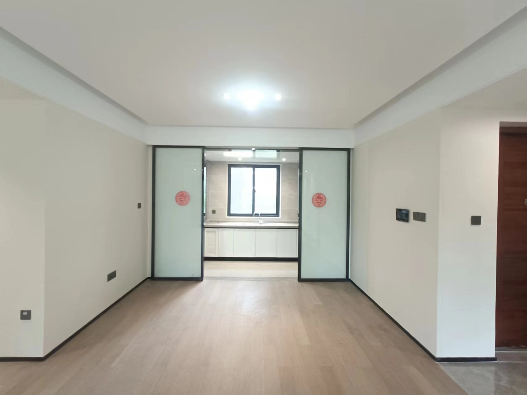 万科翡翠东第 3室2厅2卫 129m²