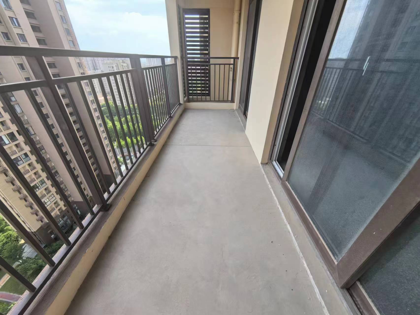佳源都市 3室2厅2卫 115.4m&sup2;