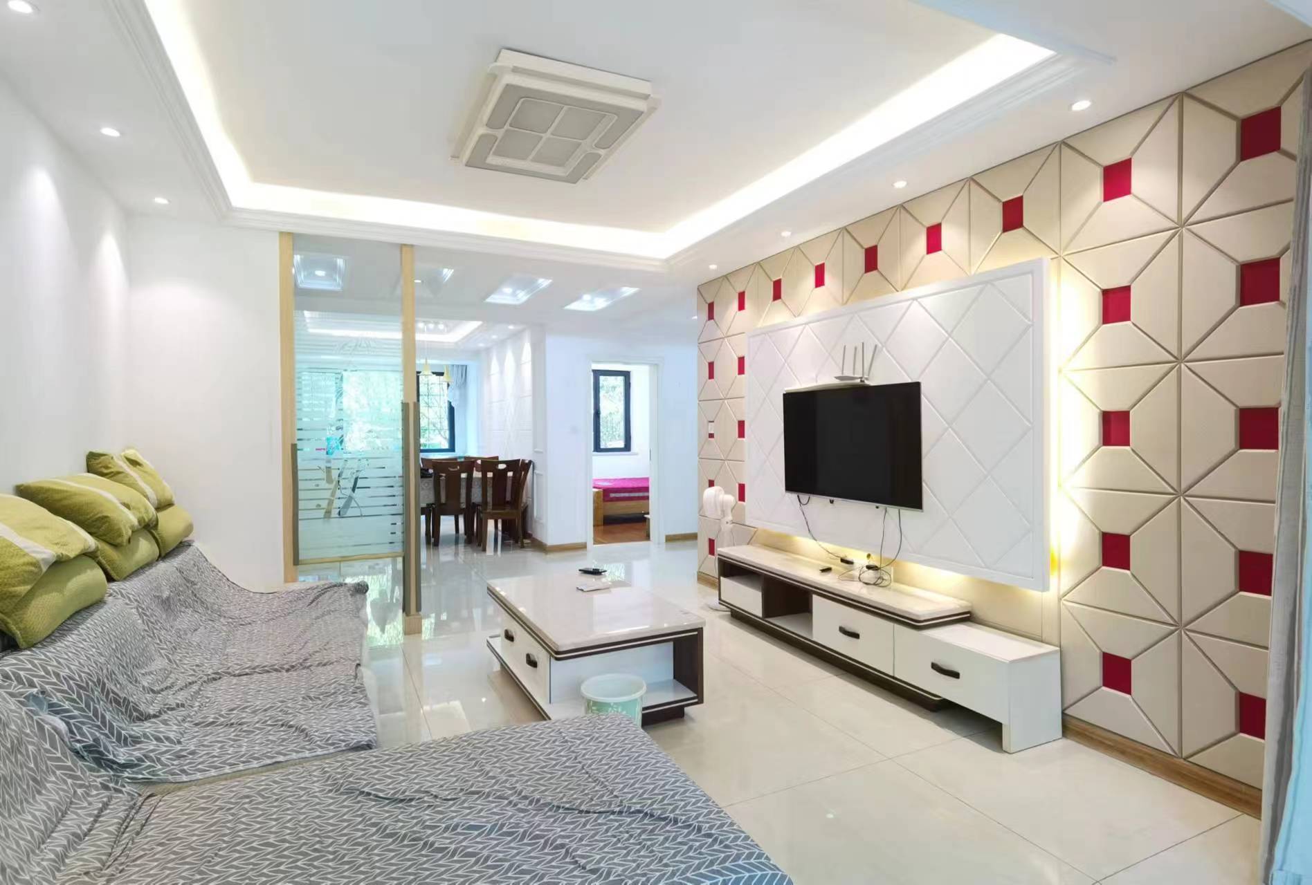 中港城世家 2室2厅1卫 98.67m&sup2;