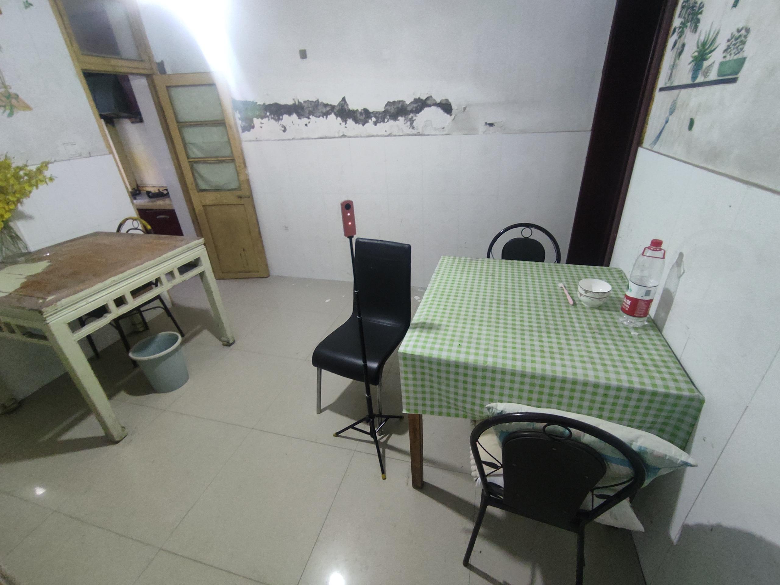 新建路新村(新建花苑) 2室2厅1卫 79m&sup2;