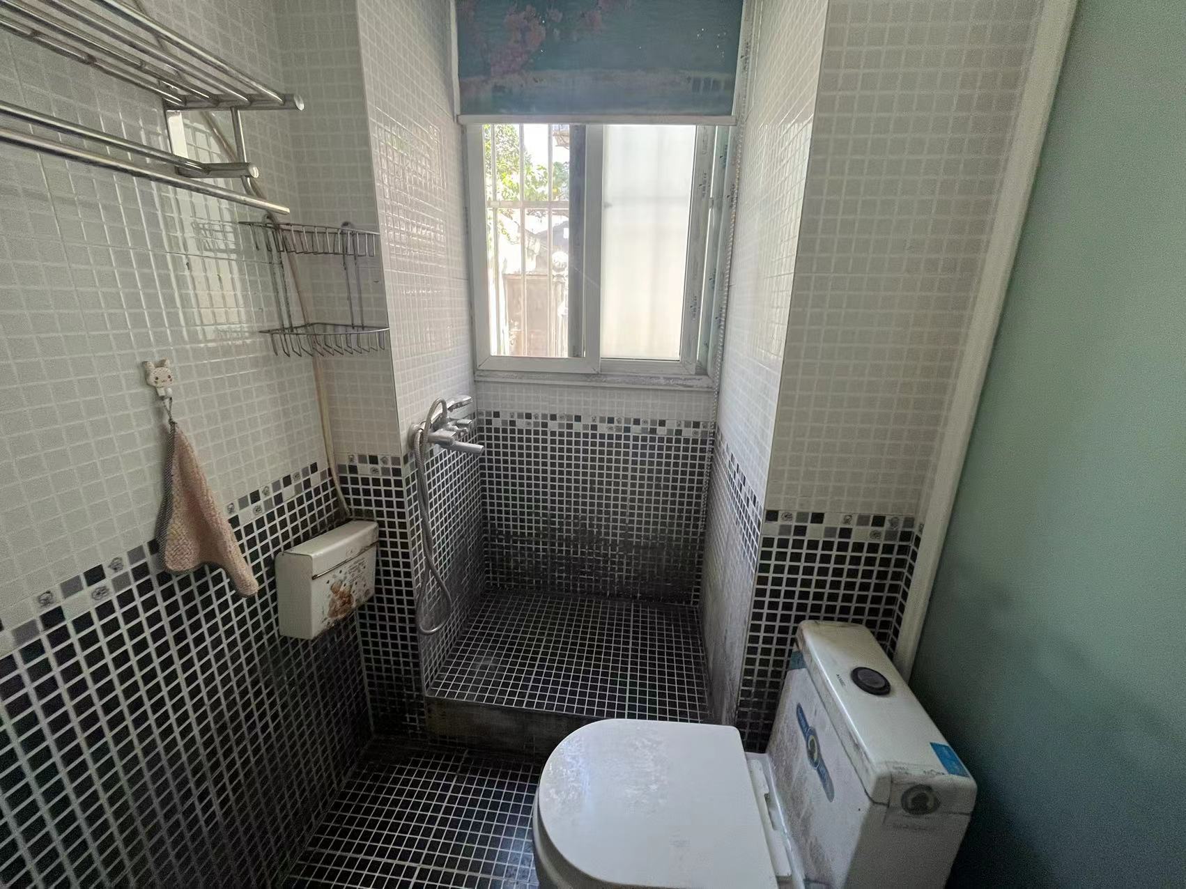 跃龙路76号 1室0厅1卫 25.05m&sup2;
