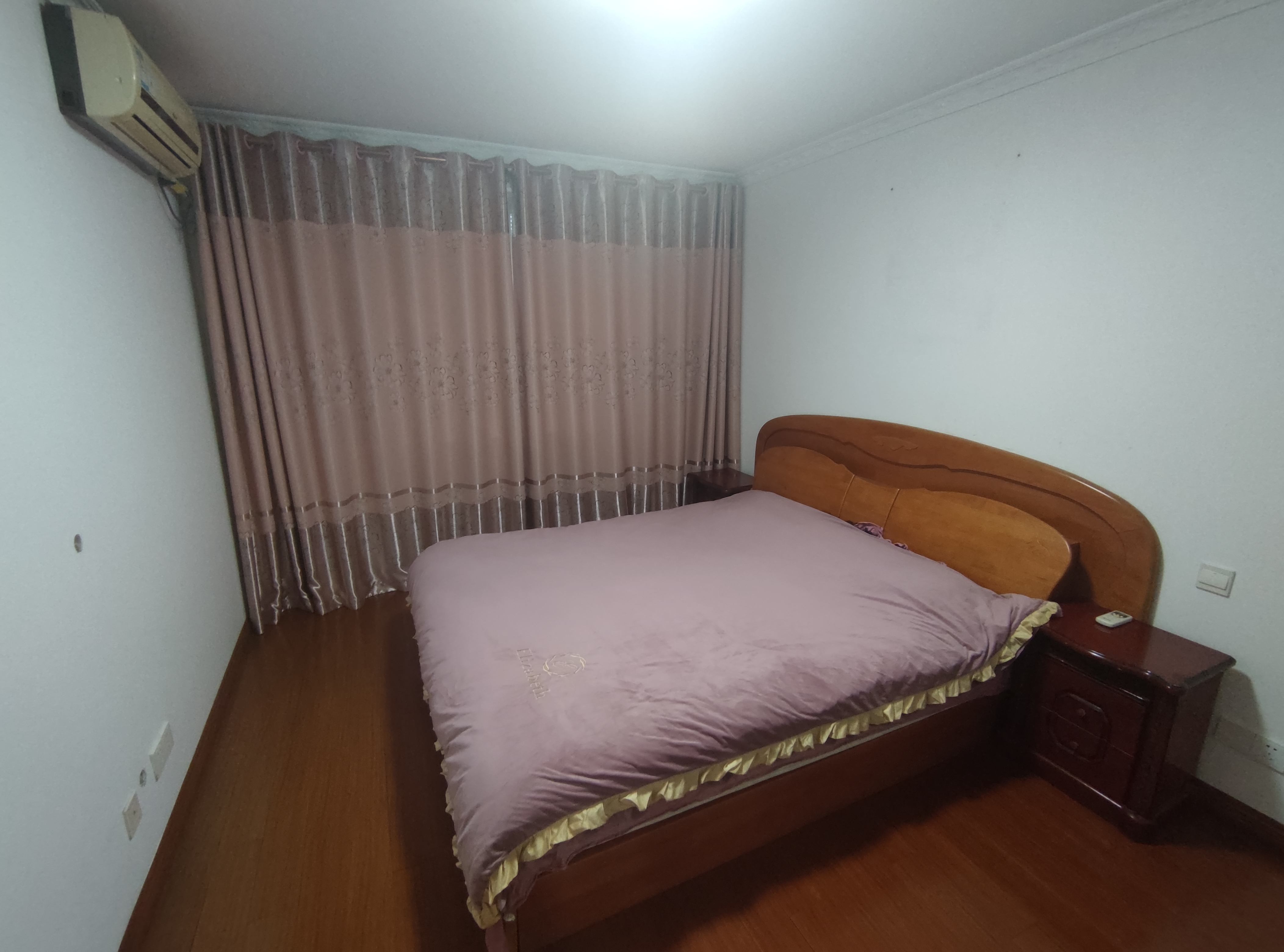 锦安花园一期 3室2厅1卫 122m&sup2;