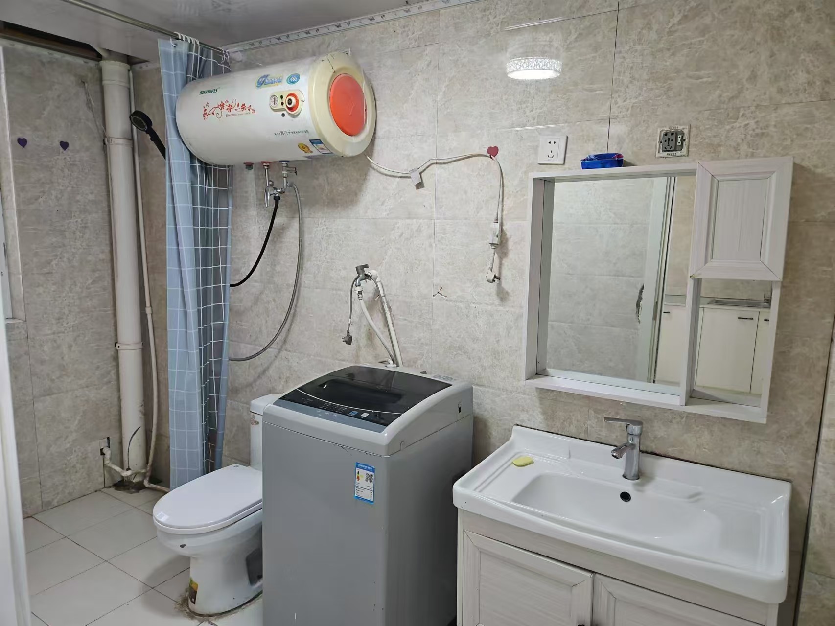 新港花苑 1室1厅1卫 60m&sup2;