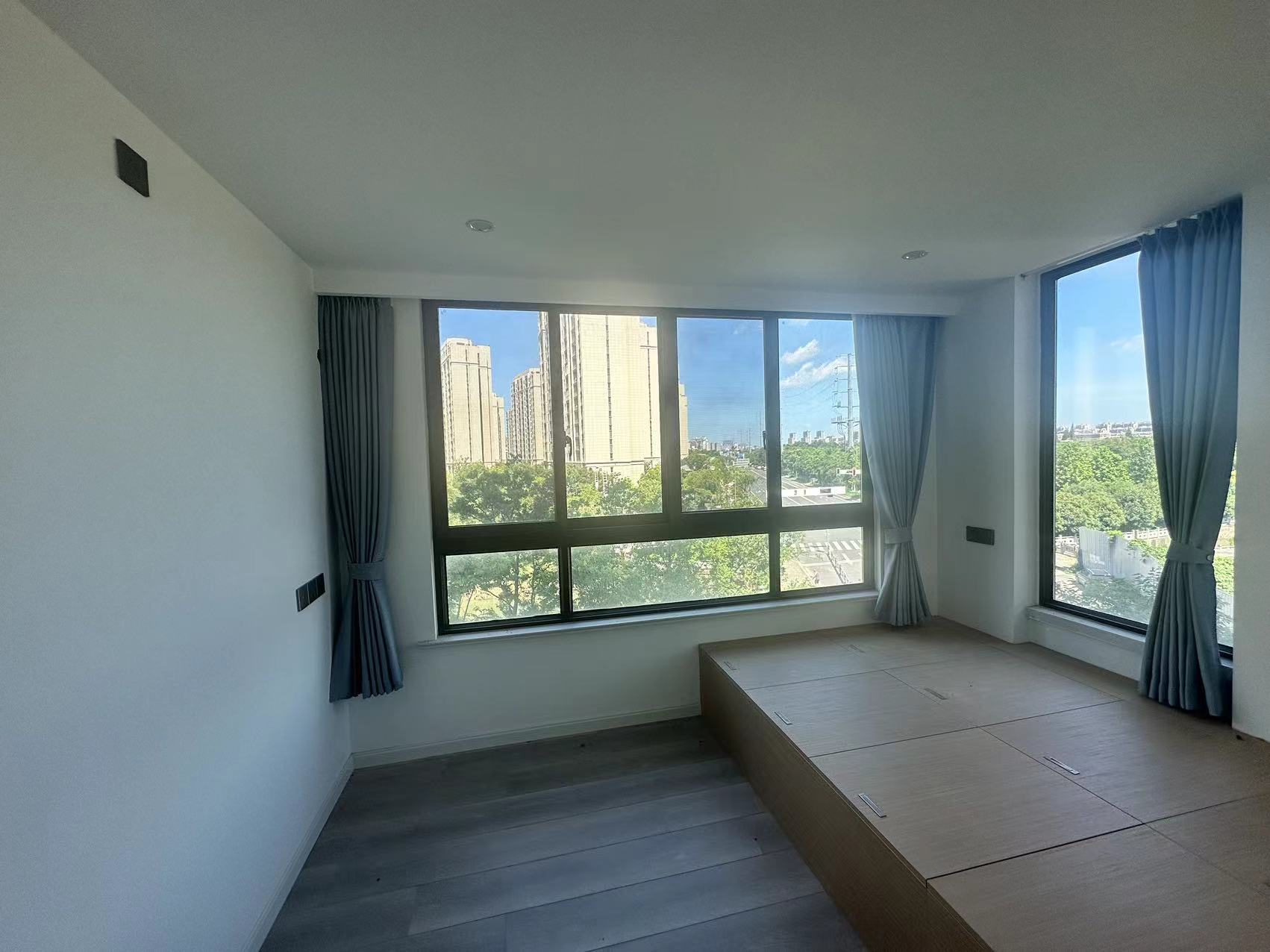 招商新城雍景湾 3室2厅1卫 90m&sup2;