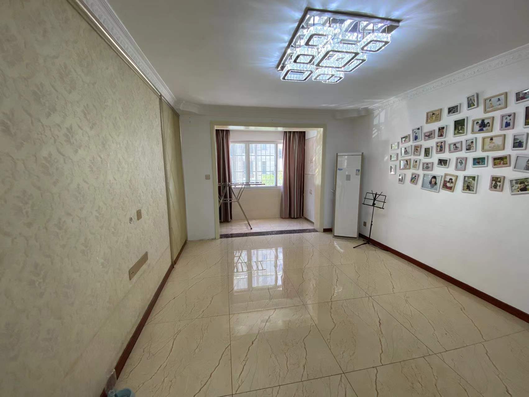 江东广场 2室2厅1卫 107.62m²