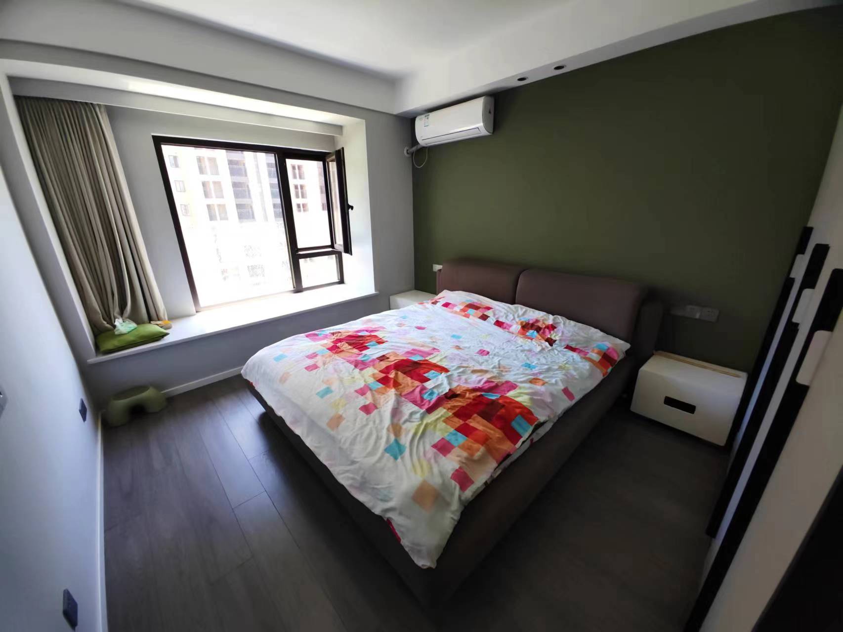 中海碧林湾 4室2厅2卫 136.50m&sup2;