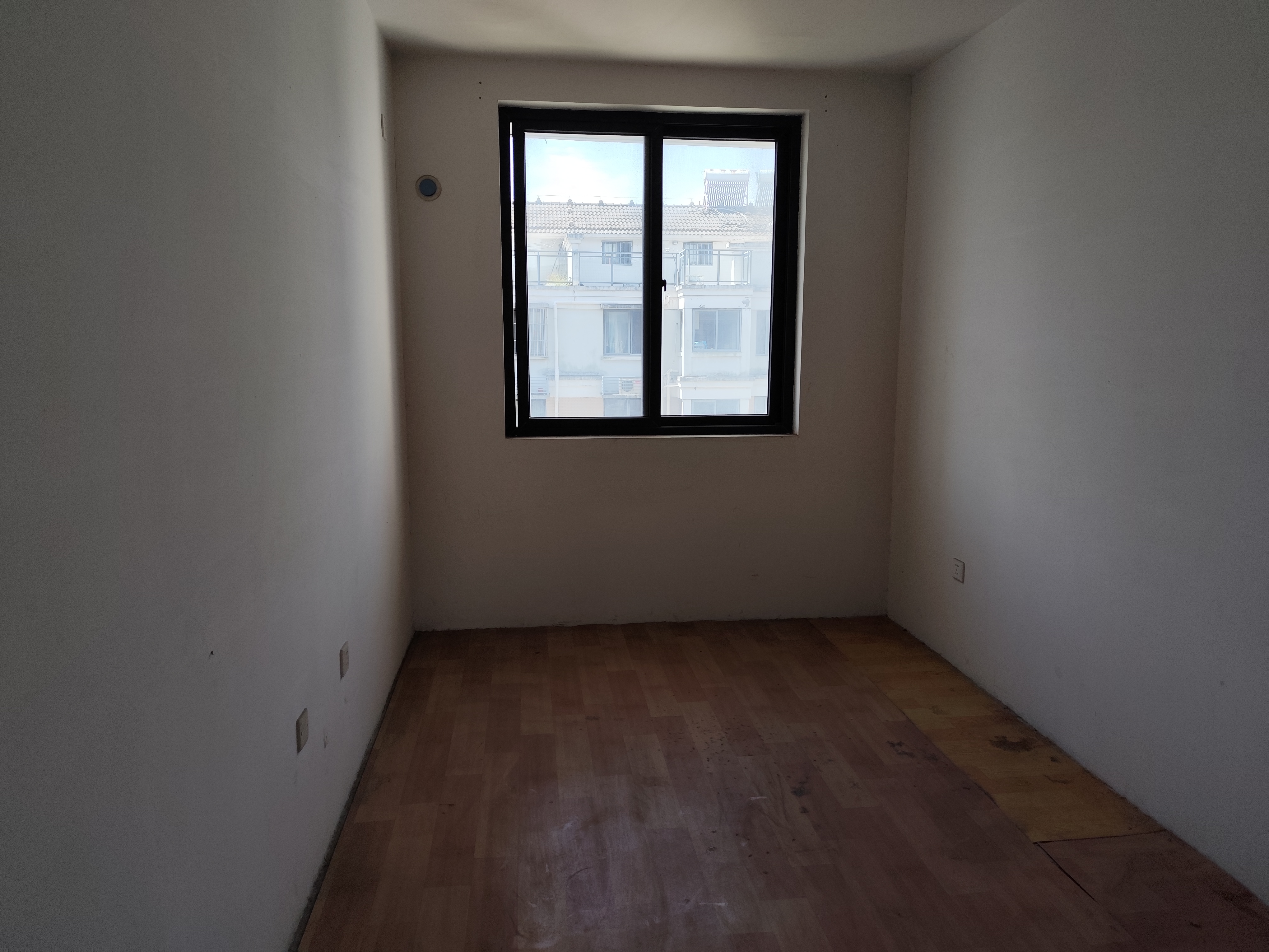 星宇花园 5室2厅1卫 116m&sup2;