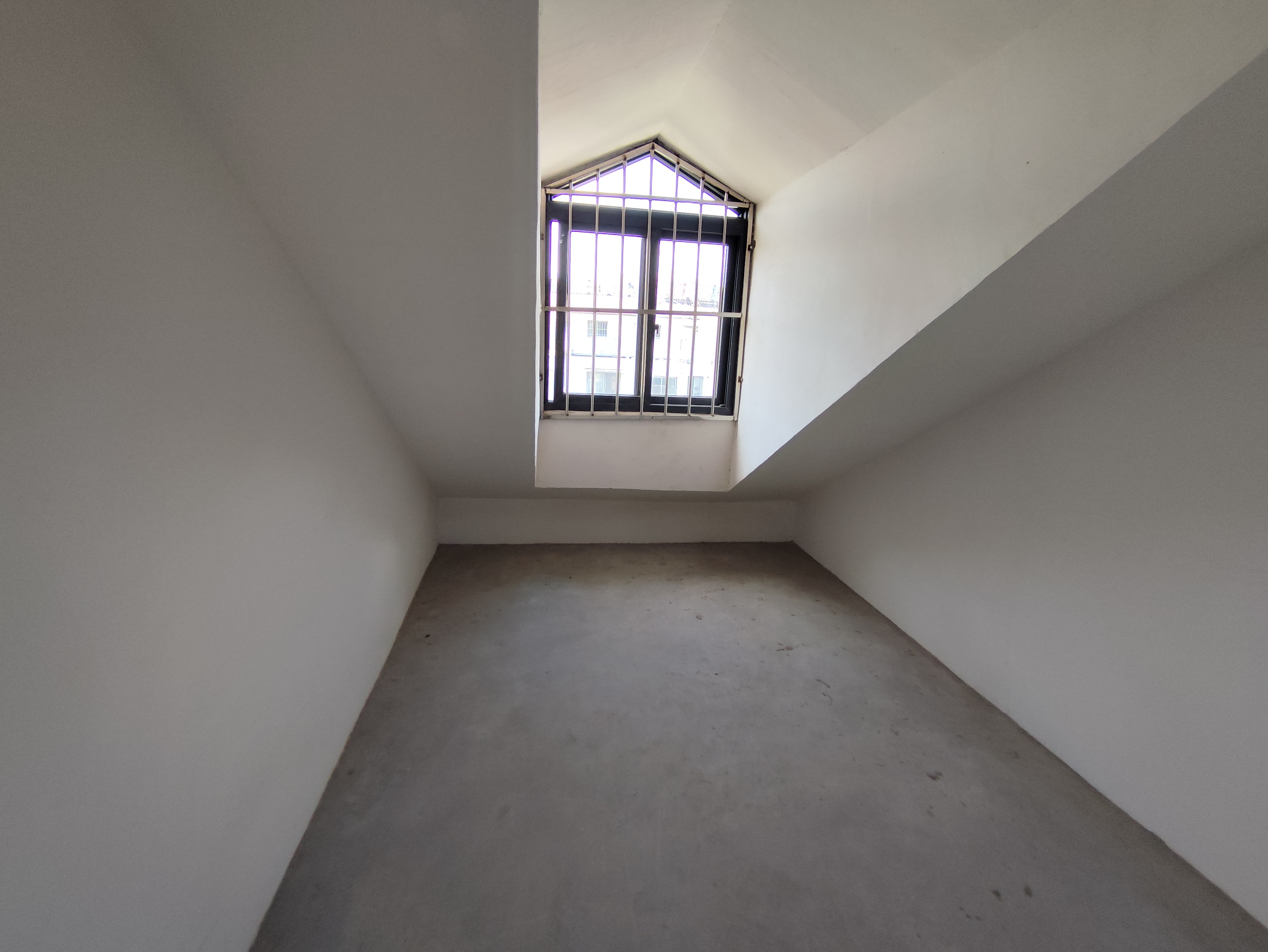 星宇花园 5室2厅1卫 116m&sup2;