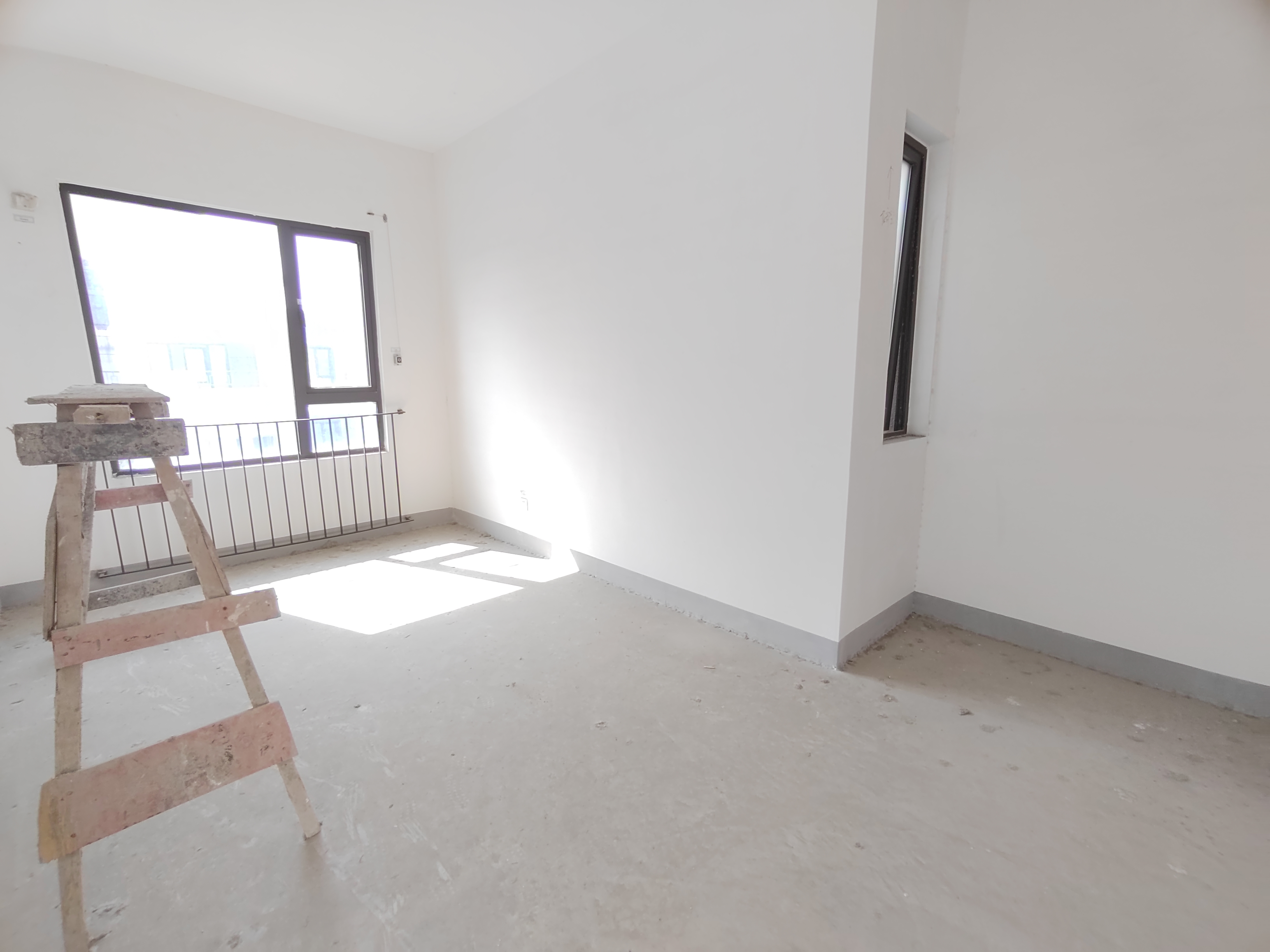 中海上林院 4室2厅3卫 248m&sup2;
