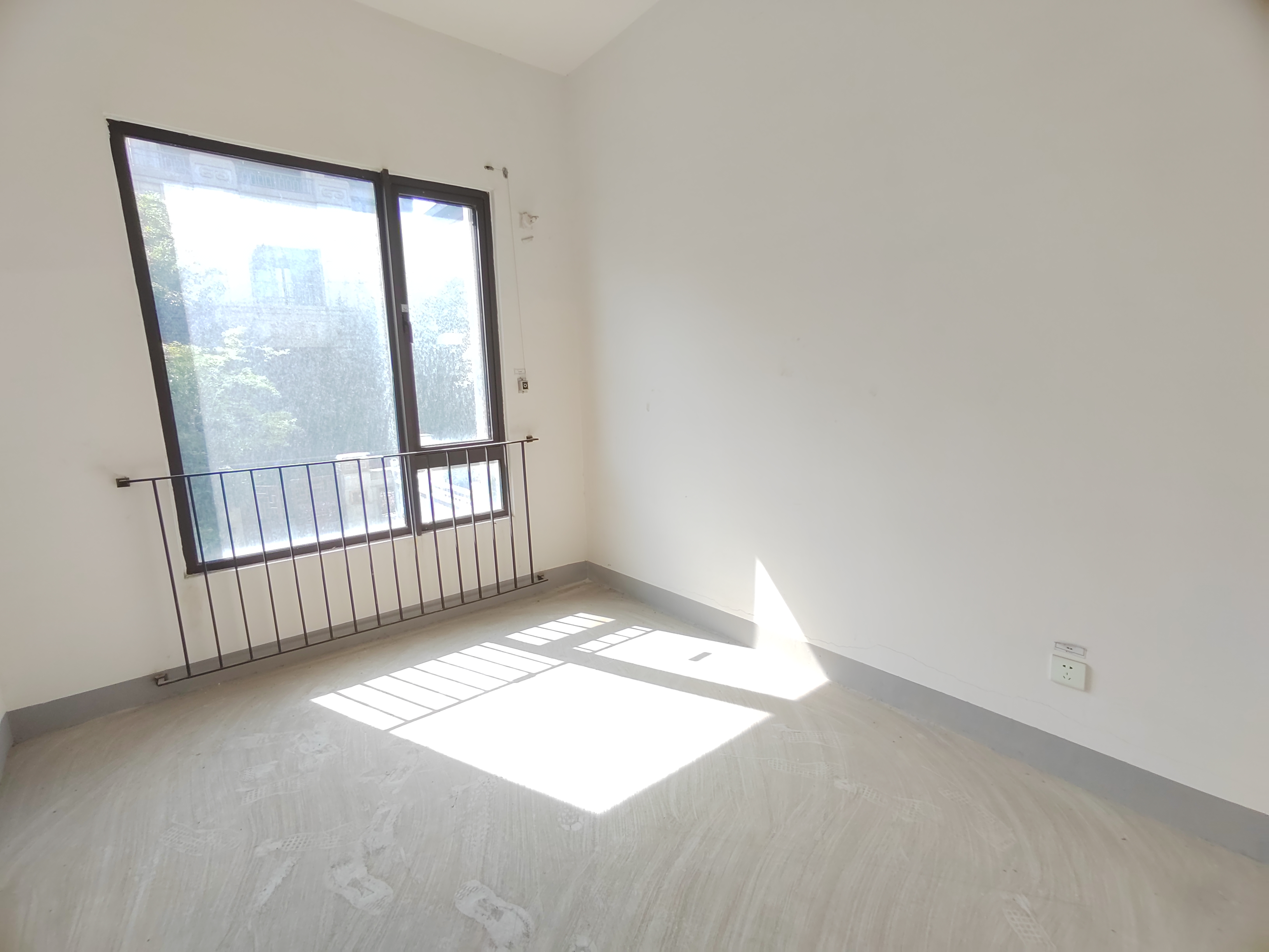 中海上林院 4室2厅3卫 248m&sup2;