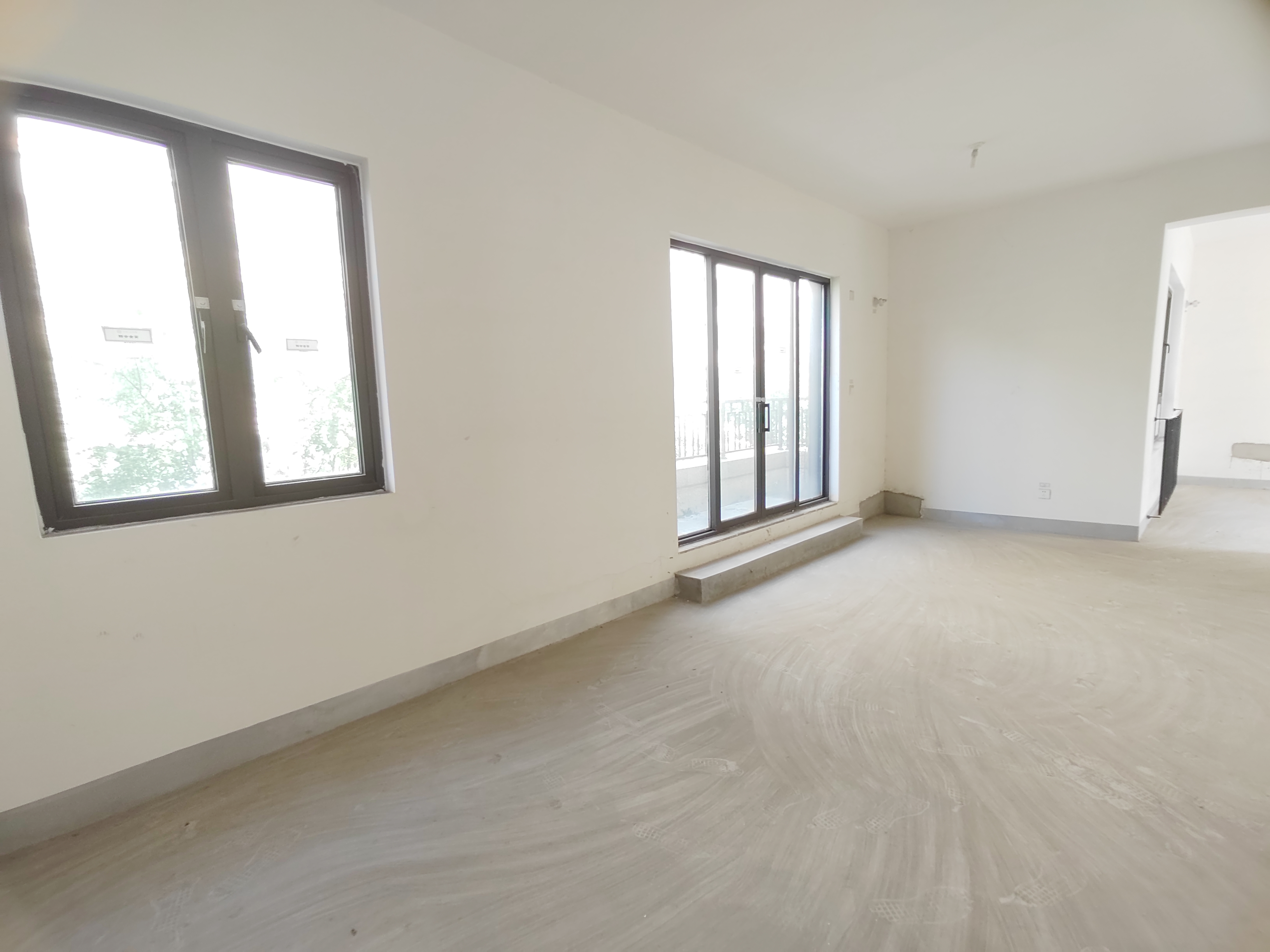 中海上林院 4室2厅3卫 248m&sup2;