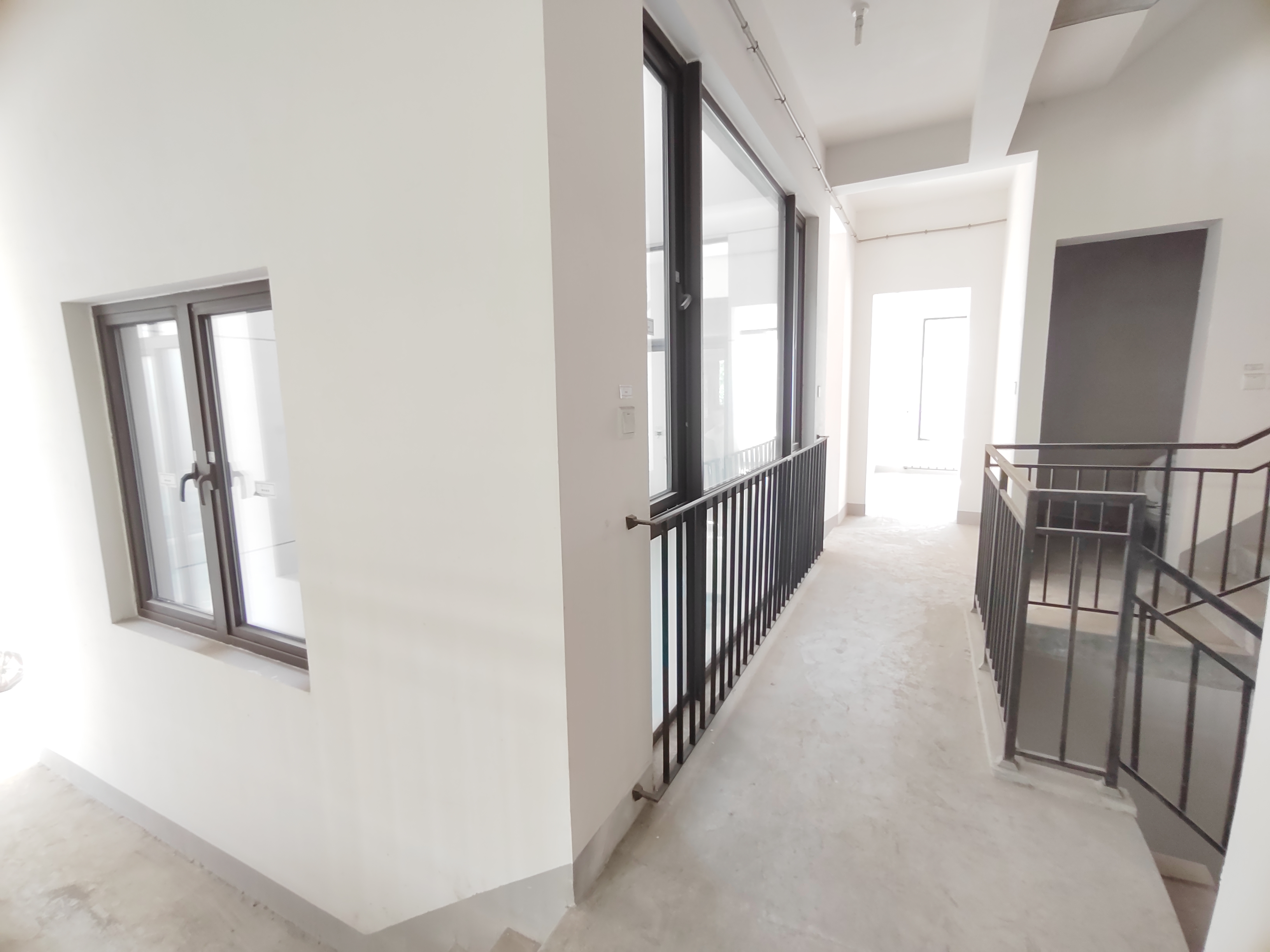 中海上林院 4室2厅3卫 248m&sup2;
