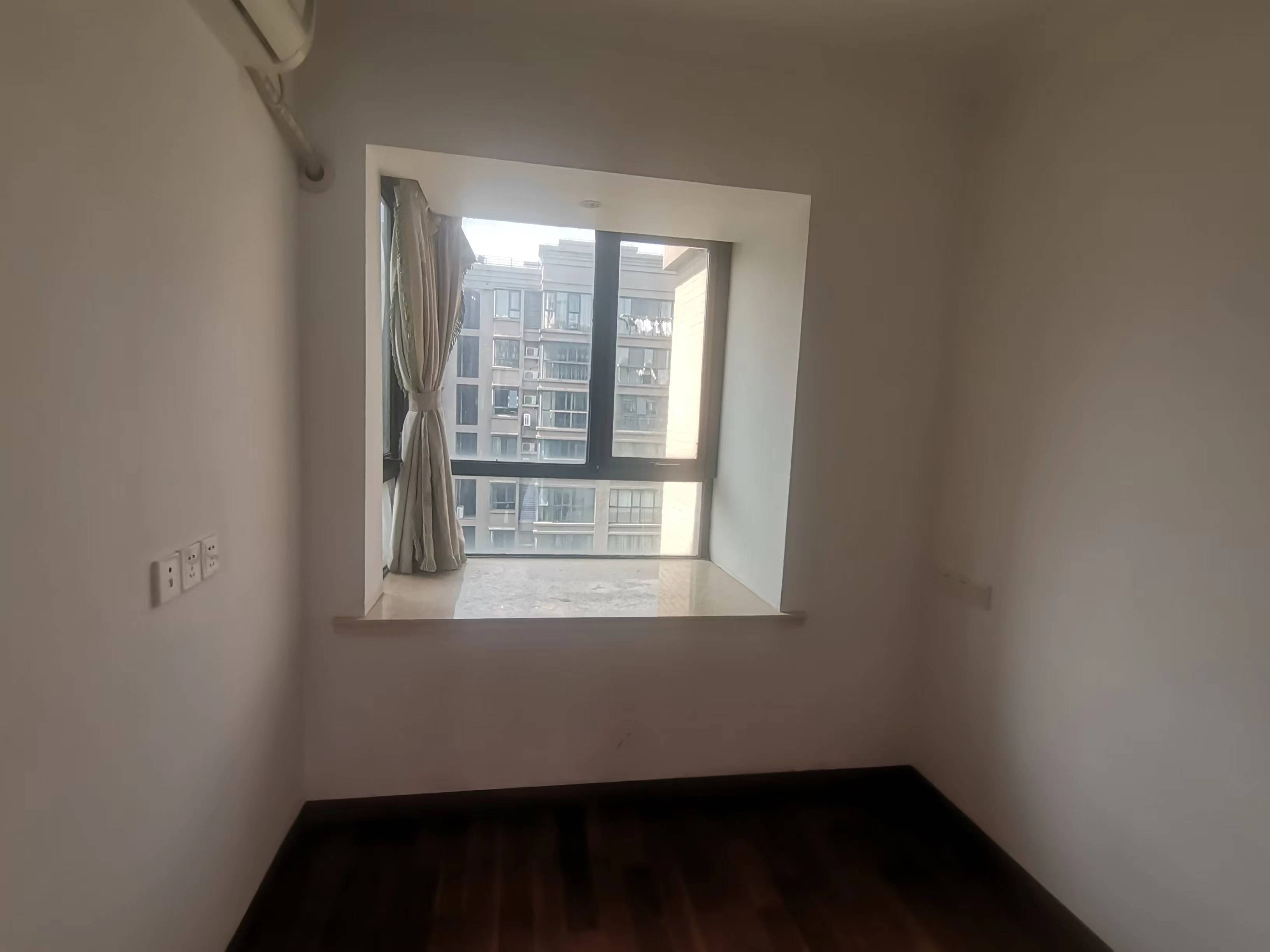 中港城 3室1厅1卫 89m&sup2;