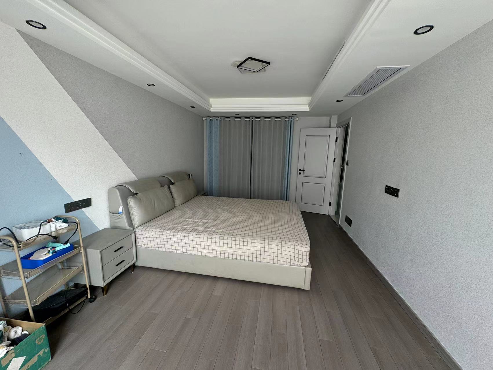 香槟美墅 4室2厅3卫 317.5m&sup2;