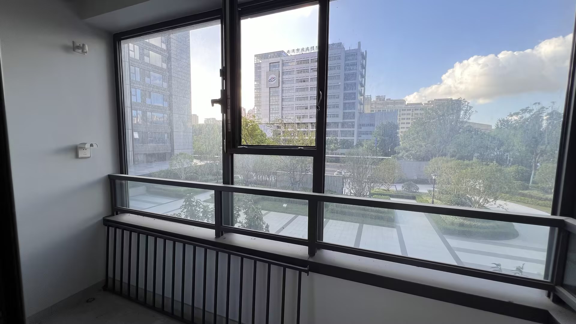 绿城·晓风印月 5室2厅3卫 201.94m²
