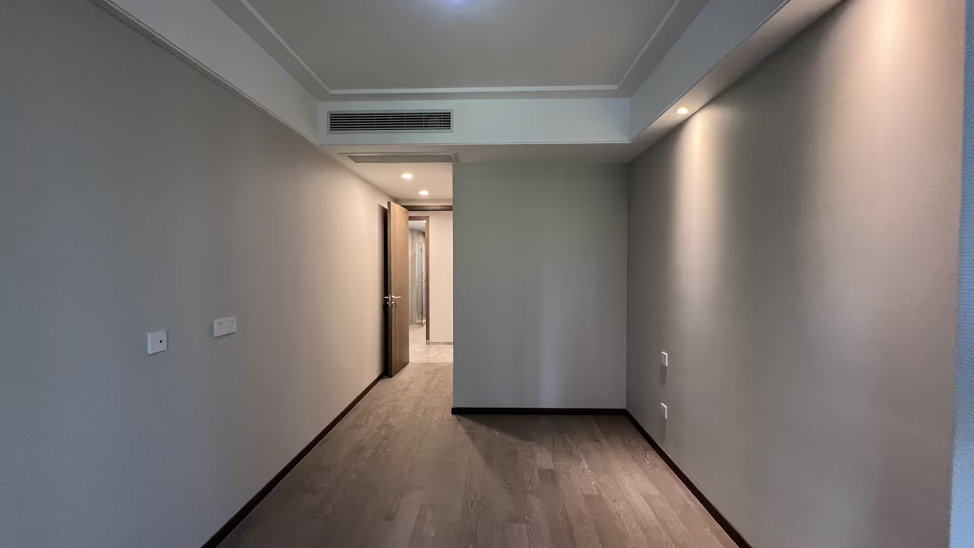 绿城&middot;晓风印月 5室2厅3卫 201.94m&sup2;