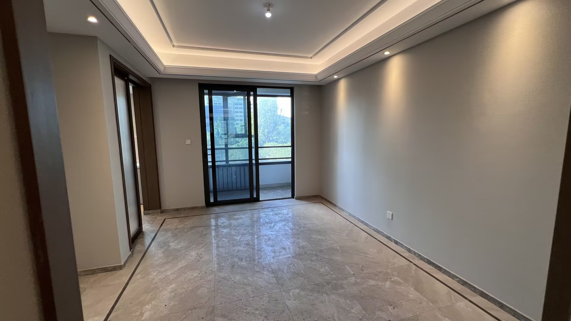 绿城&middot;晓风印月 5室2厅3卫 201.94m&sup2;