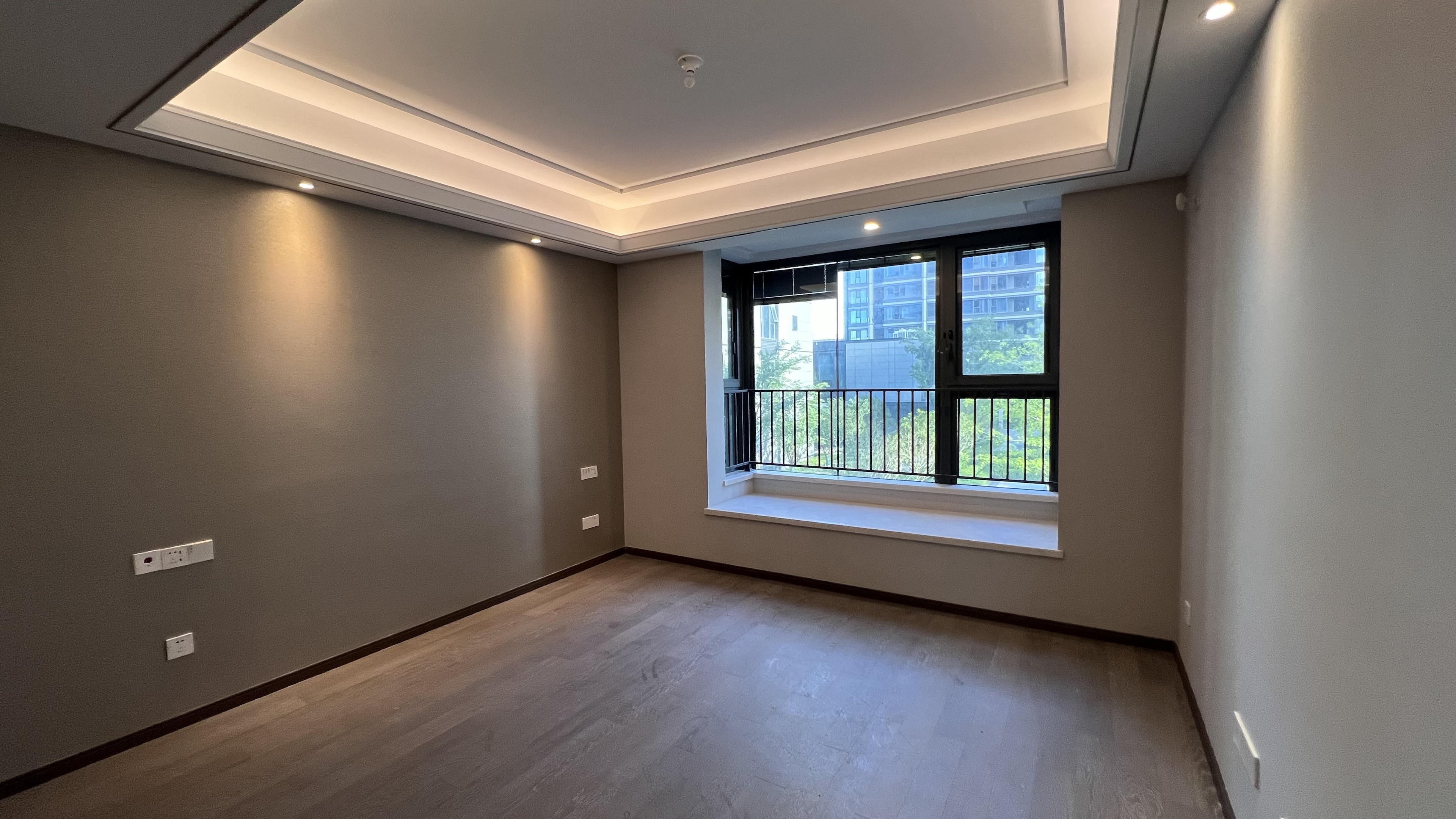 绿城&middot;晓风印月 5室2厅3卫 201.94m&sup2;