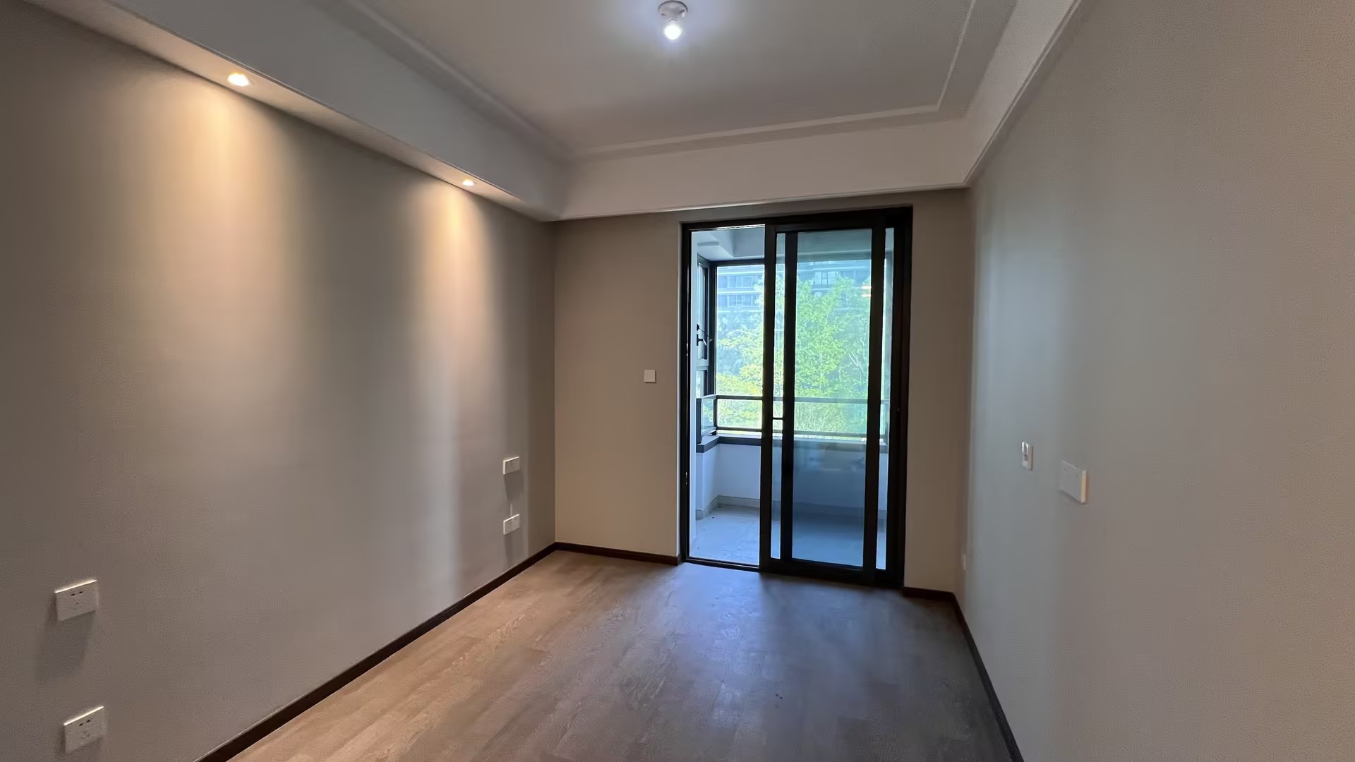 绿城&middot;晓风印月 5室2厅3卫 201.94m&sup2;