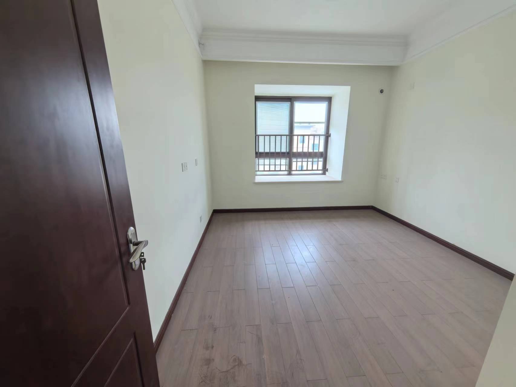 中梁望府 4室2厅2卫 163m²