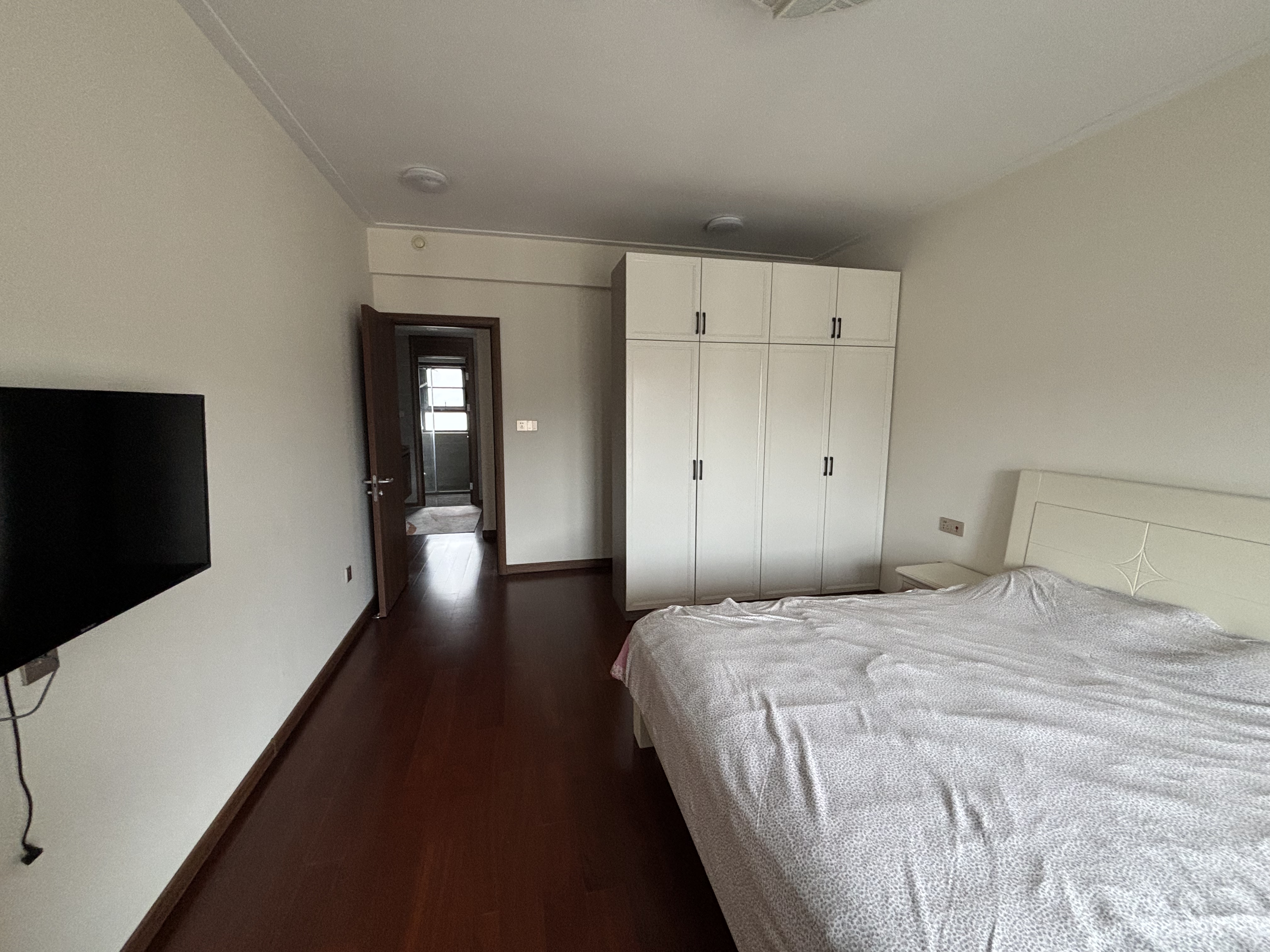 中南万科大都会 3室2厅2卫 131m&sup2;