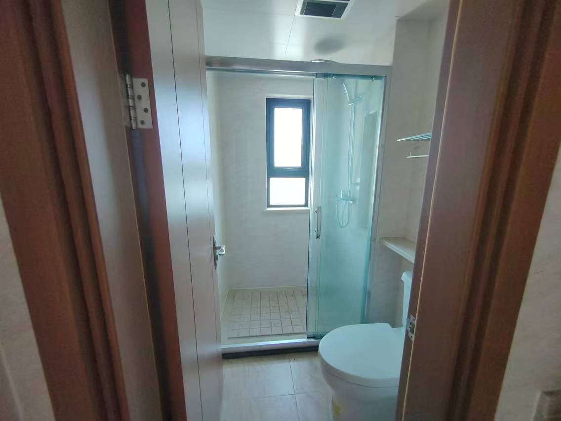 中南君悦府 4室2厅2卫 130m&sup2;