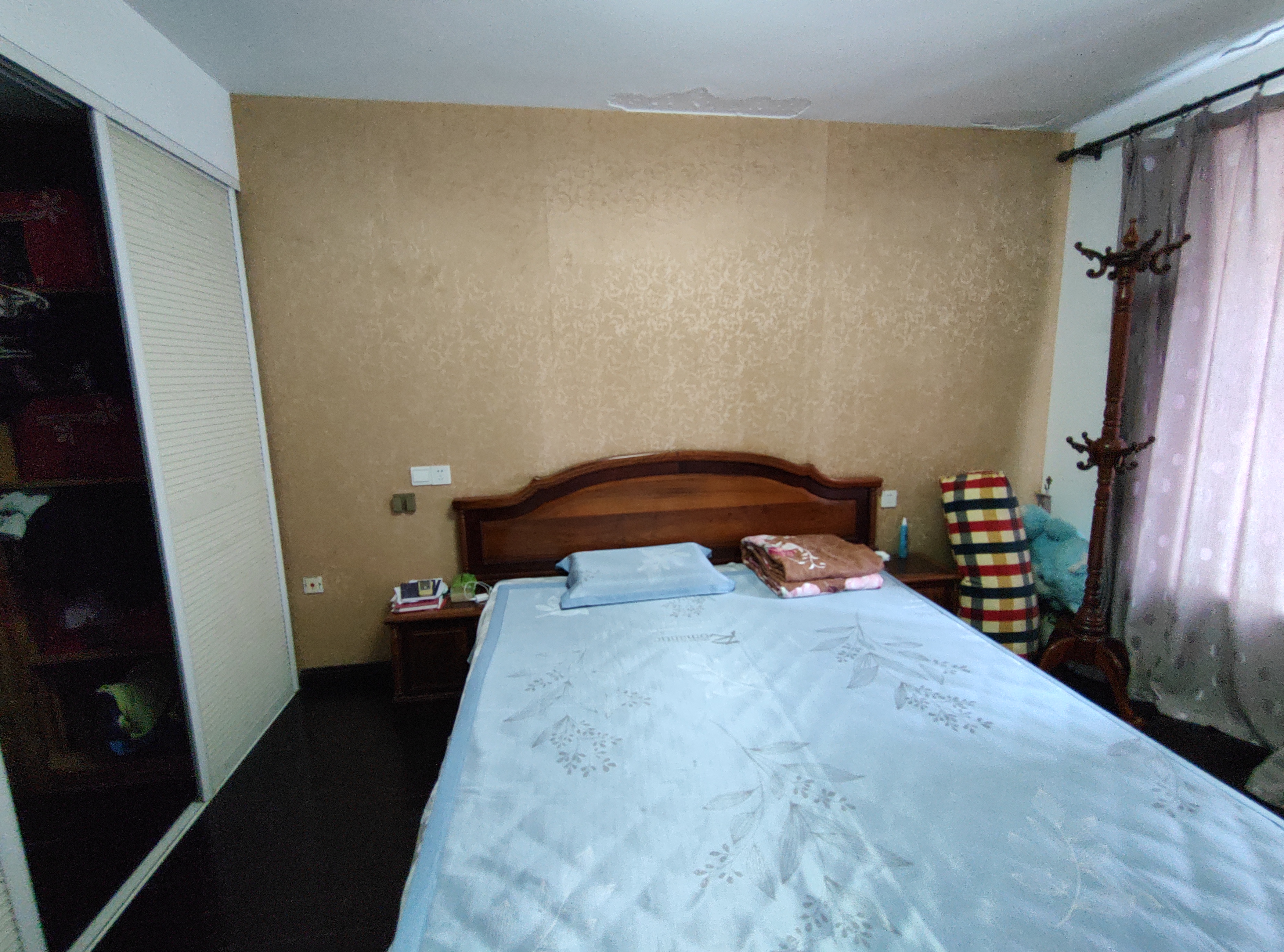 濠滨花园 3室2厅1卫 128.00m&sup2;