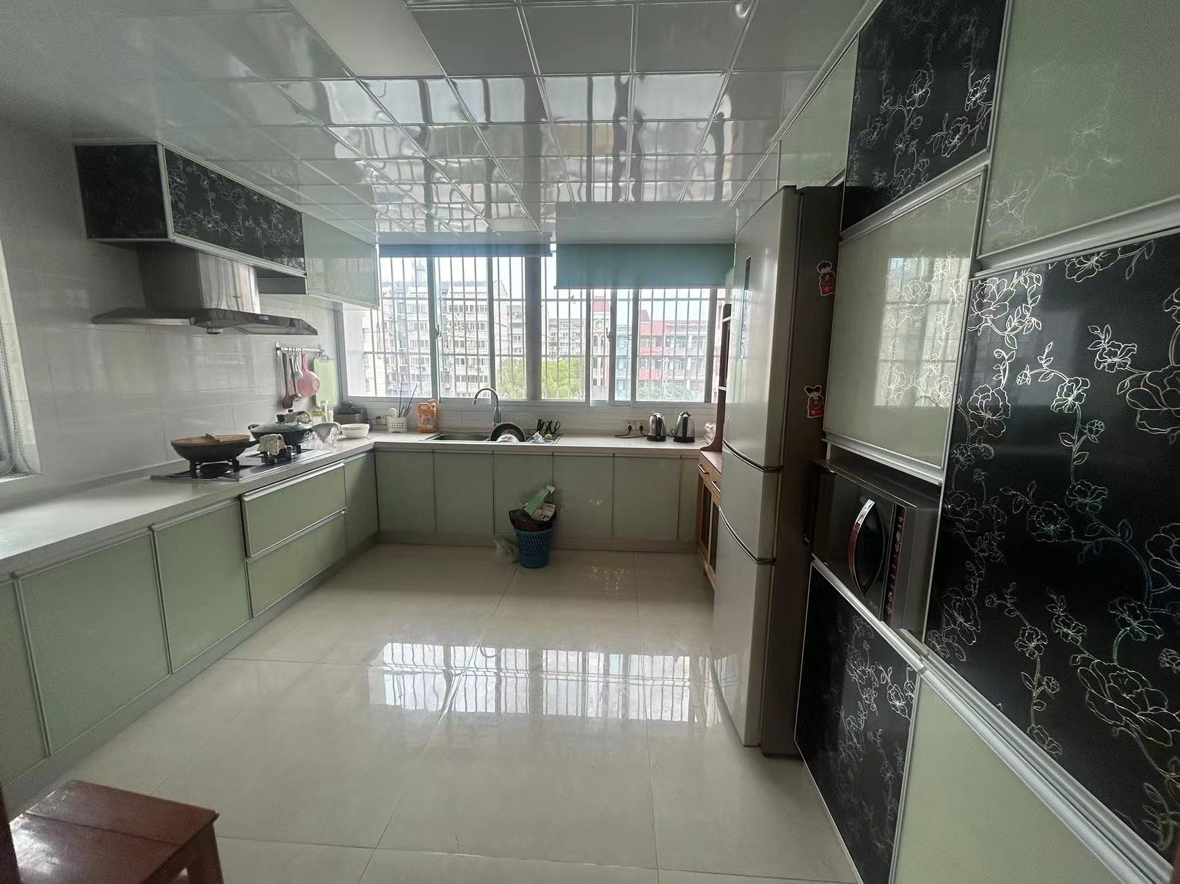 濠西园华迪小区 3室2厅1卫 122.89m&sup2;