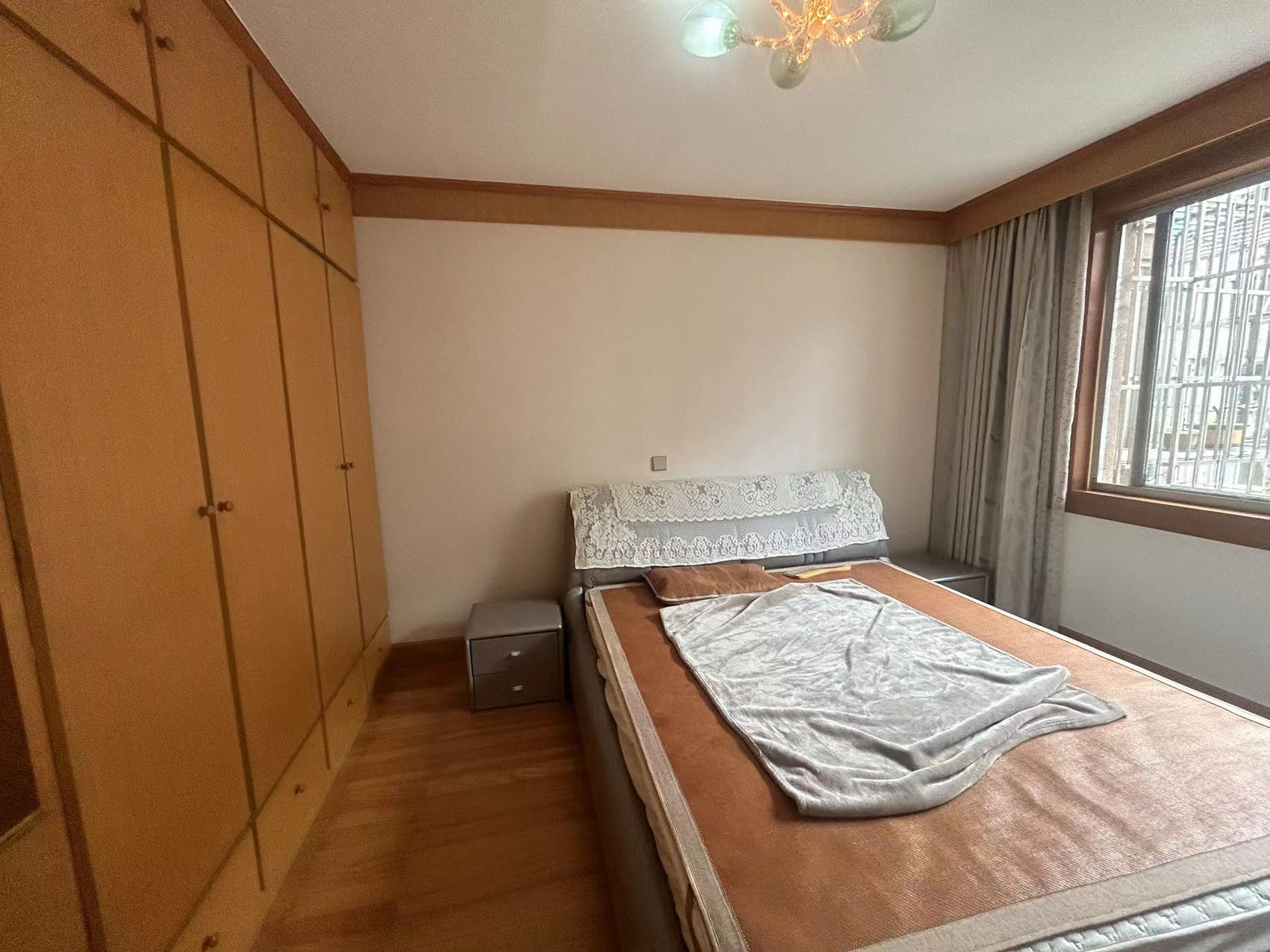 濠西园华迪小区 3室2厅1卫 122.89m&sup2;