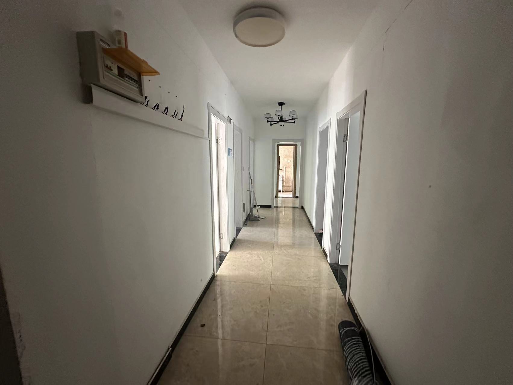 学士府 3室2厅2卫 136.00m²