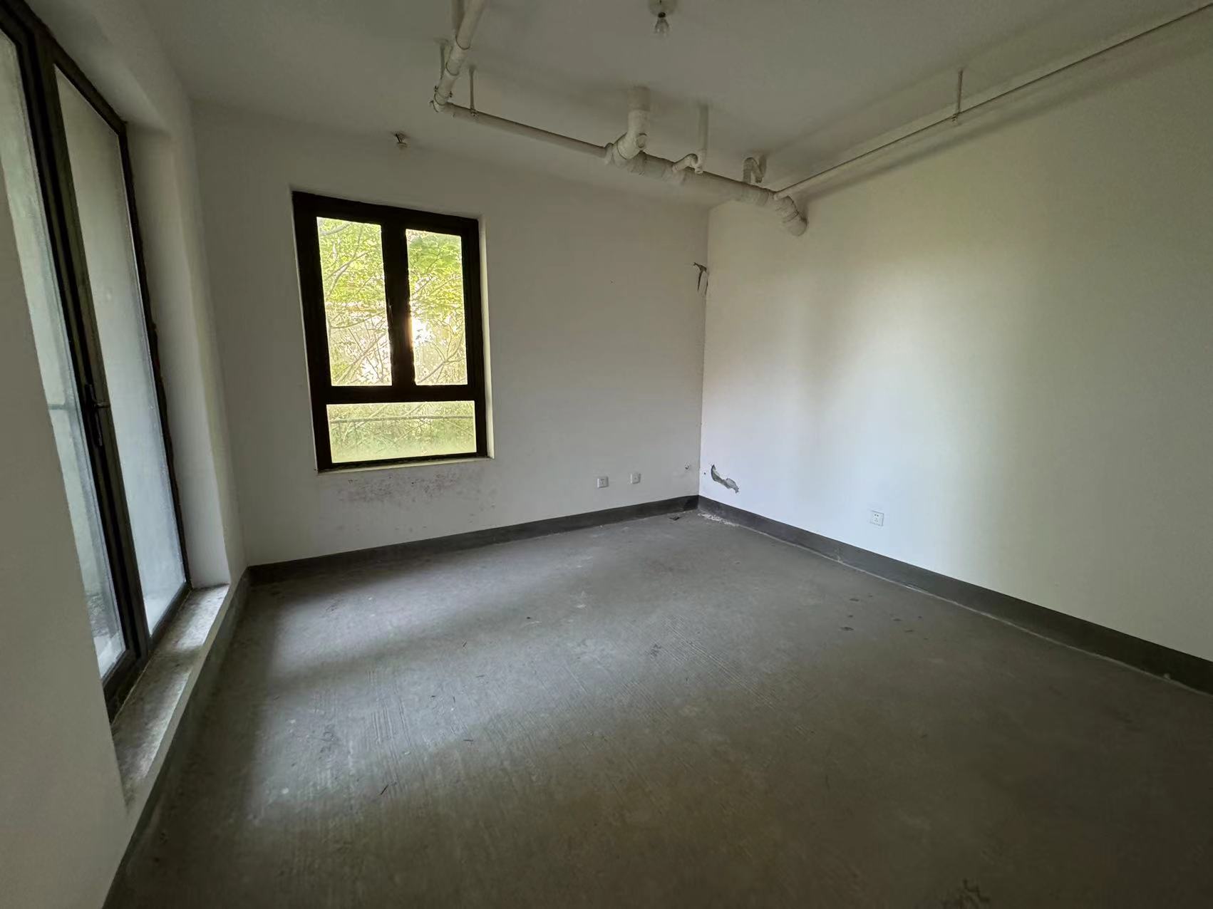 金河名人世家 5室2厅3卫 276.00m&sup2;