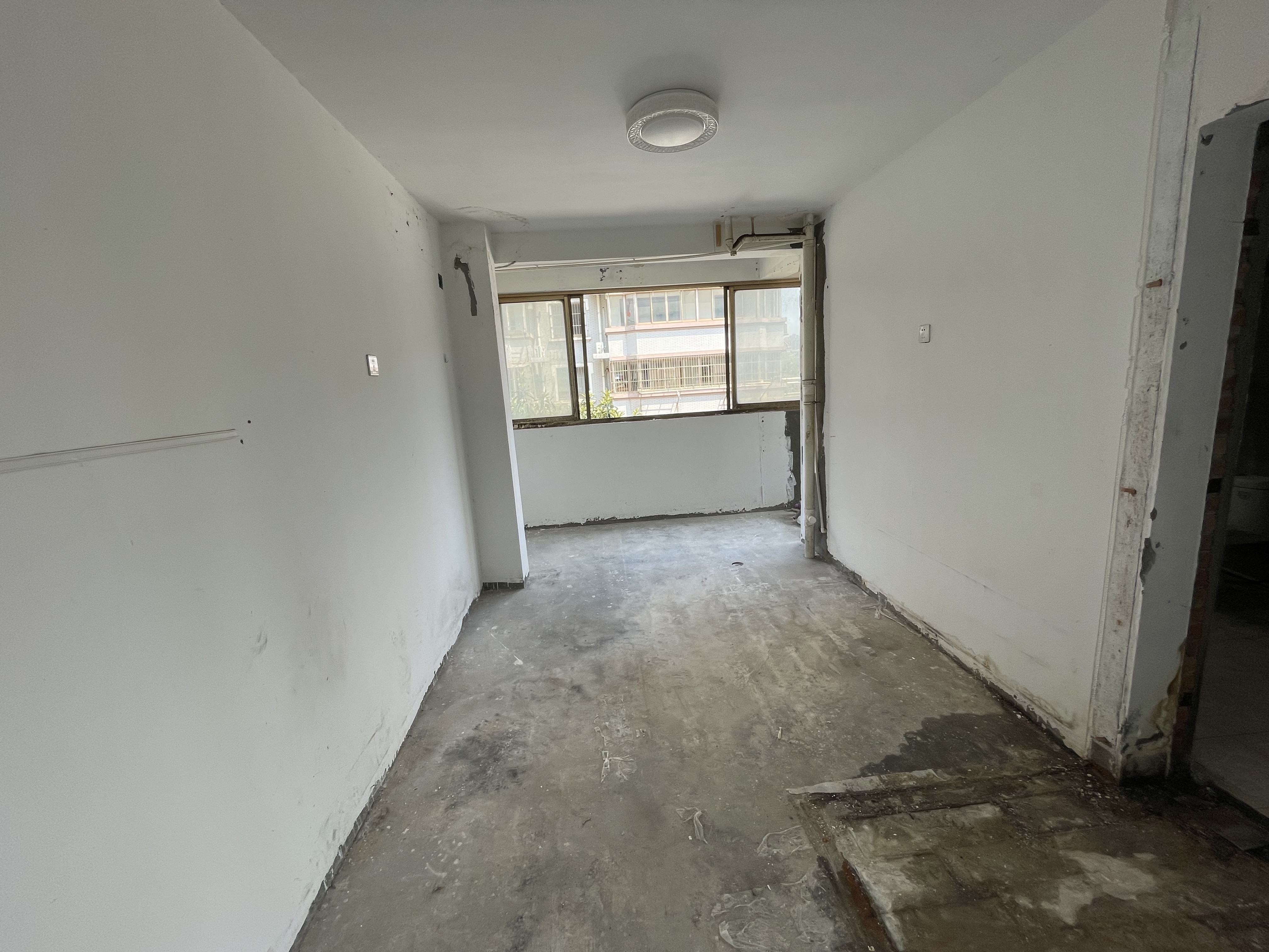 天都花苑 3室2厅1卫 135m²