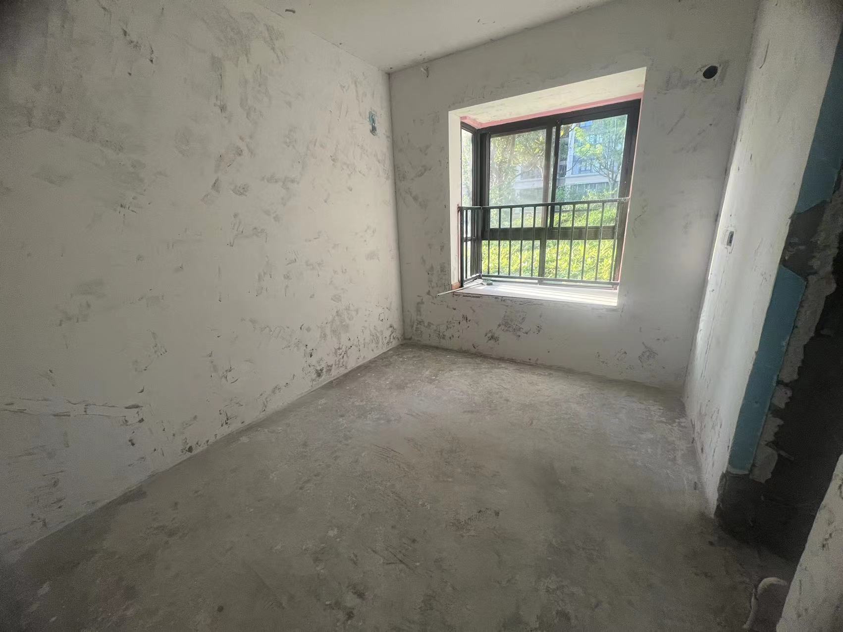 皇家花园北区 3室2厅2卫 122.62m&sup2;