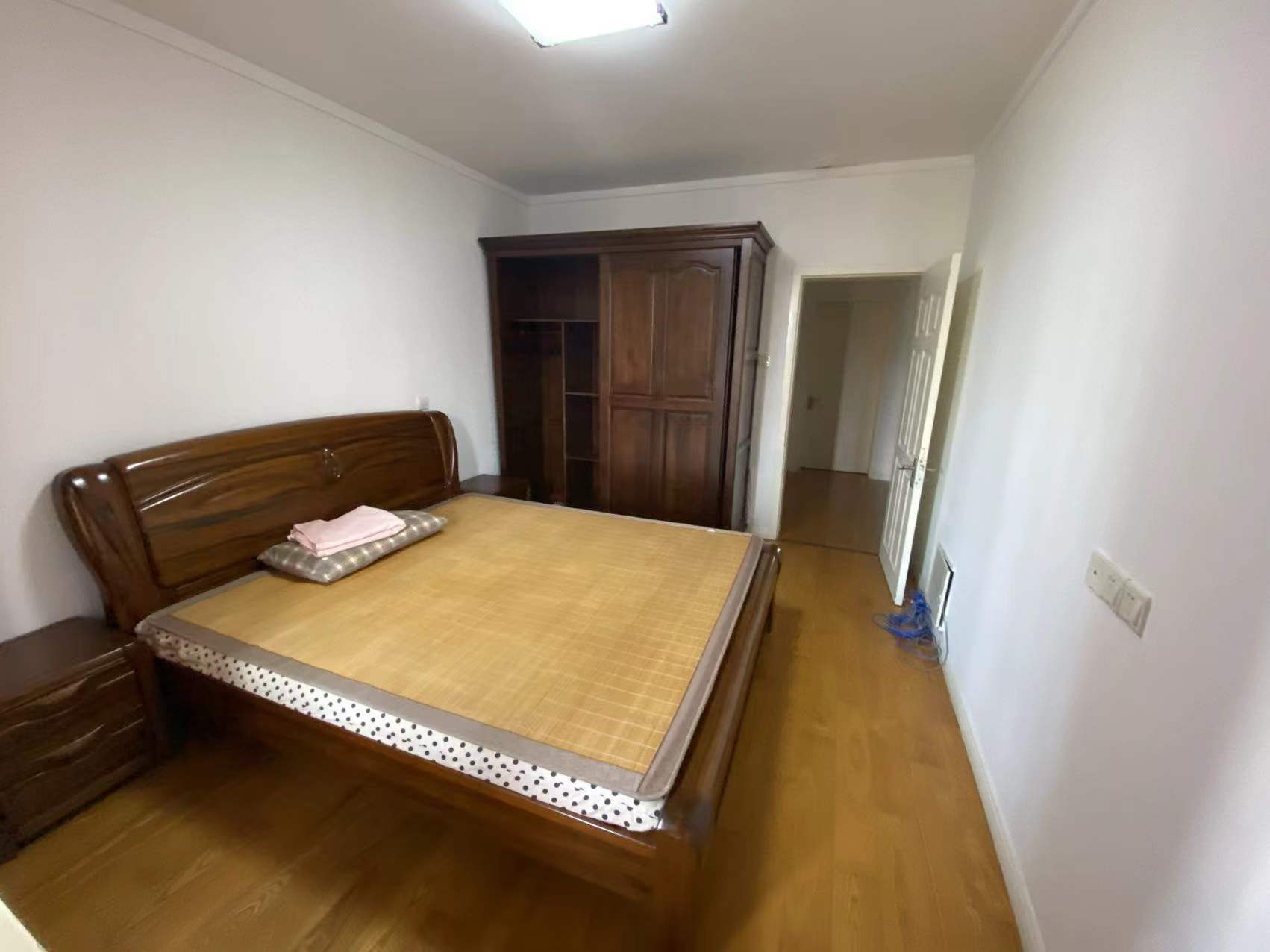 濠景园西区 3室2厅2卫 139m&sup2;
