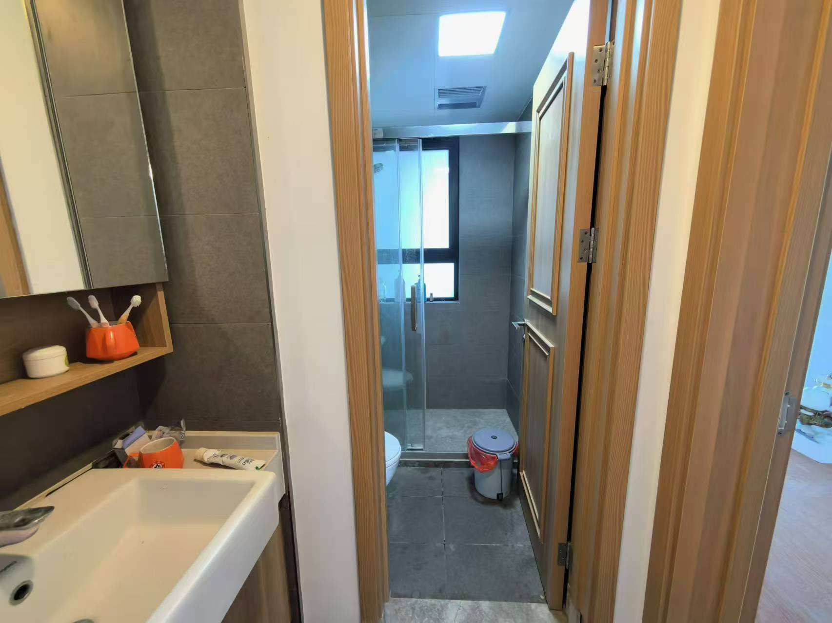 雍华府 3室2厅2卫 98.59m&sup2;