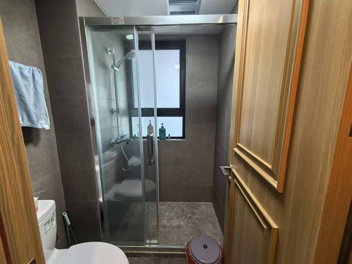 雍华府 3室2厅2卫 98.59m&sup2;