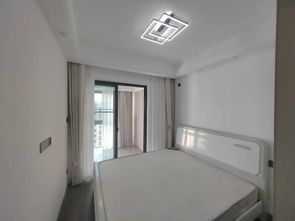卓越华宸世纪 3室2厅1卫 97.18m&sup2;